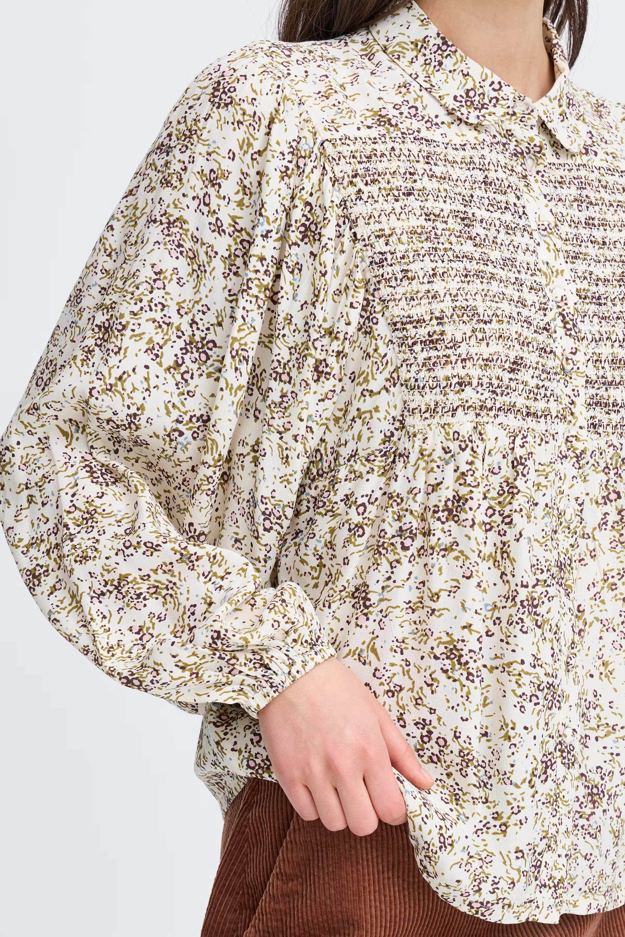 IRMABELLE Skjorta LOOKBOOK DETAIL 20124009-900000018