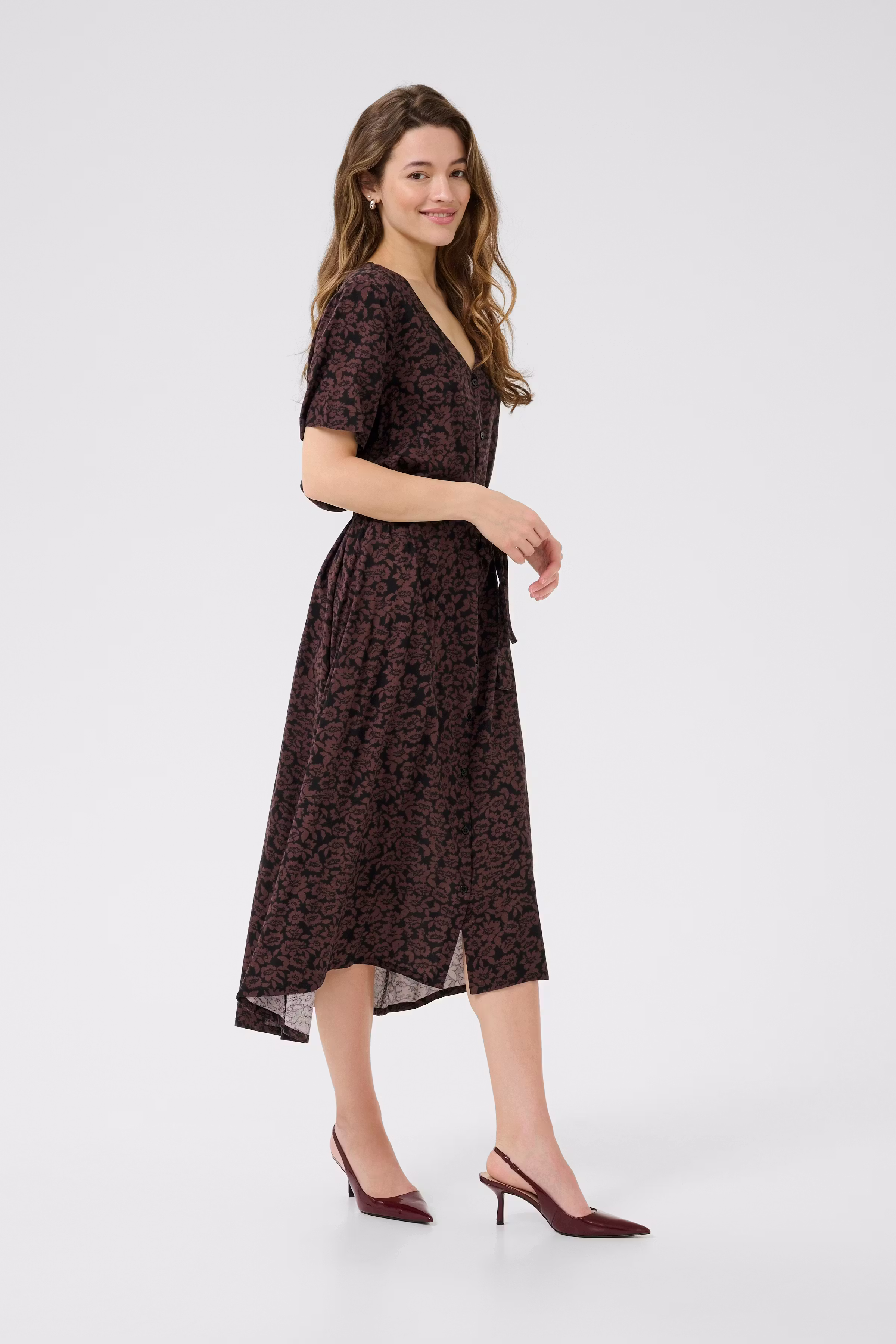 KAbeathe Dress LOOKBOOK FRONT 10508894-107734