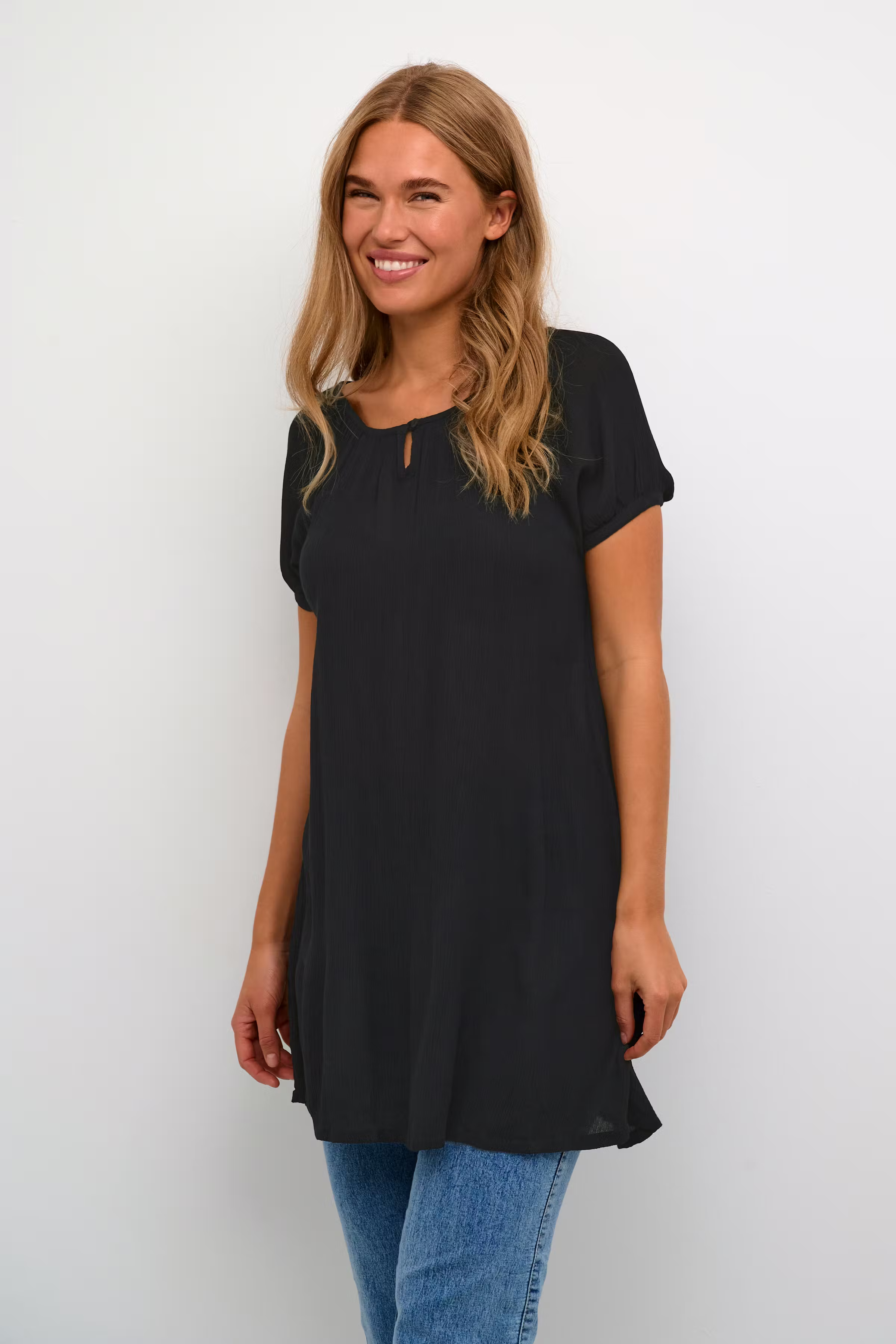 Amber Tunic LOOKBOOK FRONT 501031-50600