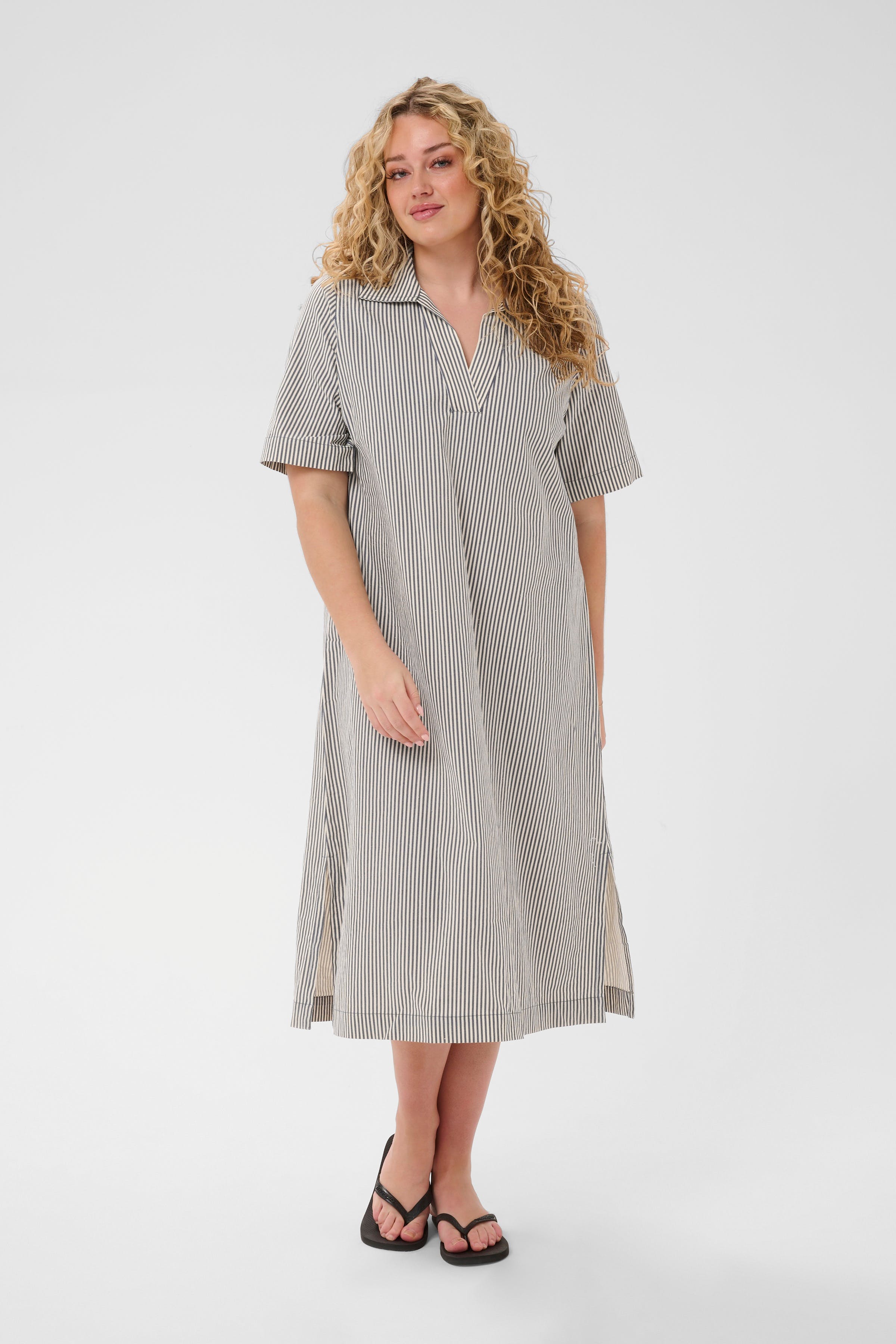 KCnana Kleid LOOKBOOK FRONT 10583969-106298