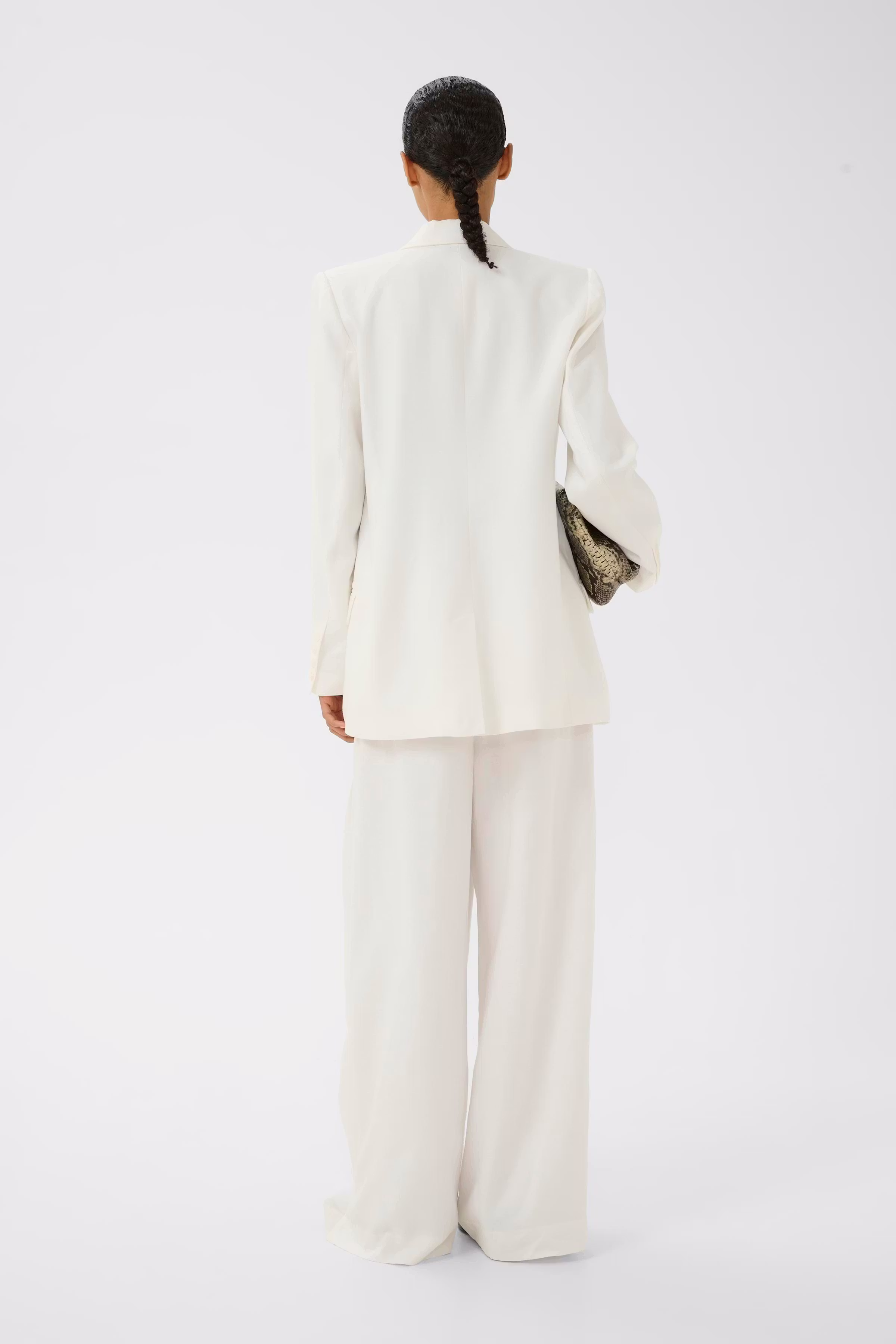 GZriava Blazer LOOKBOOK BACK 10911250-110601