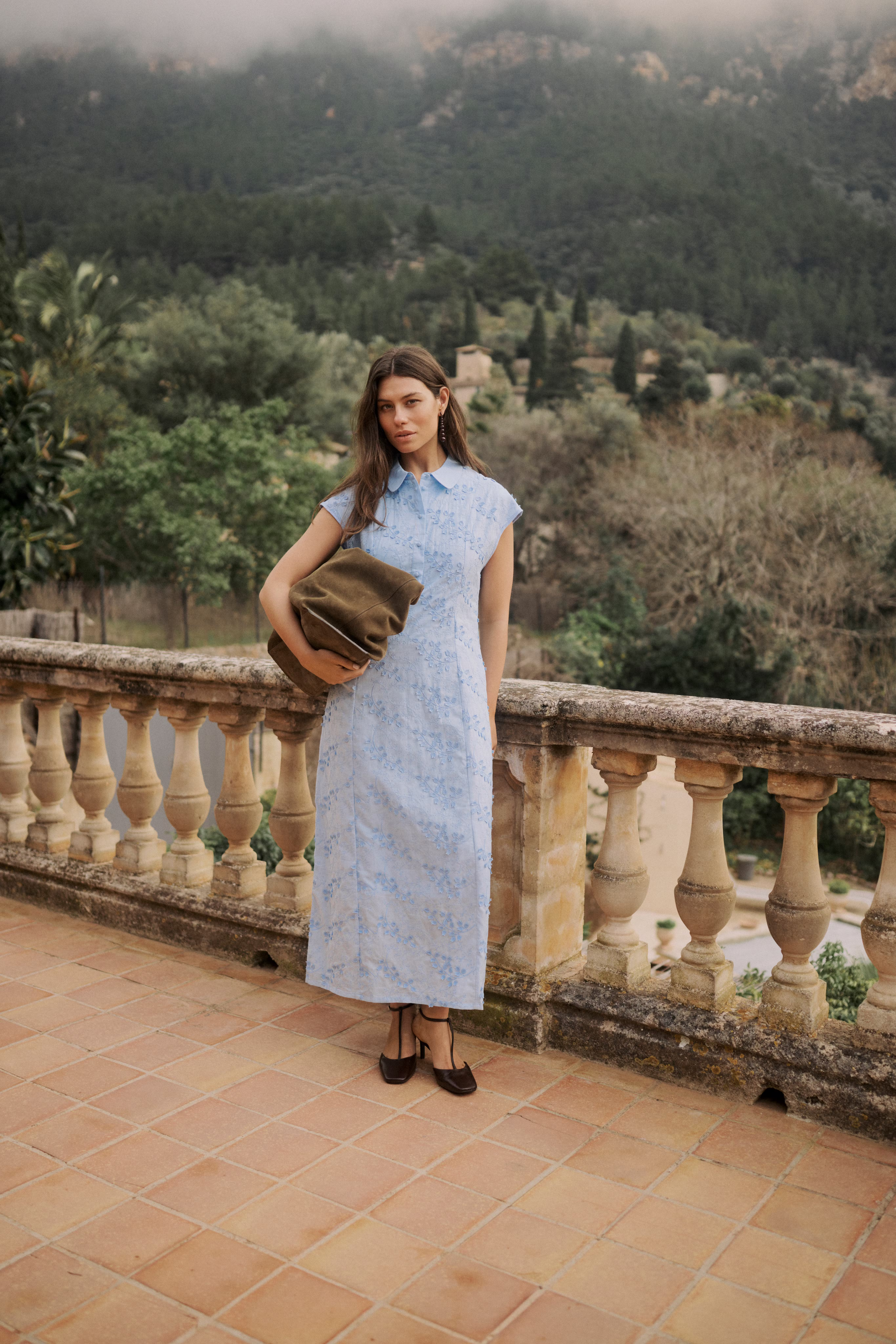 CUmoni Dress LOCATION NONE 50112754-144214