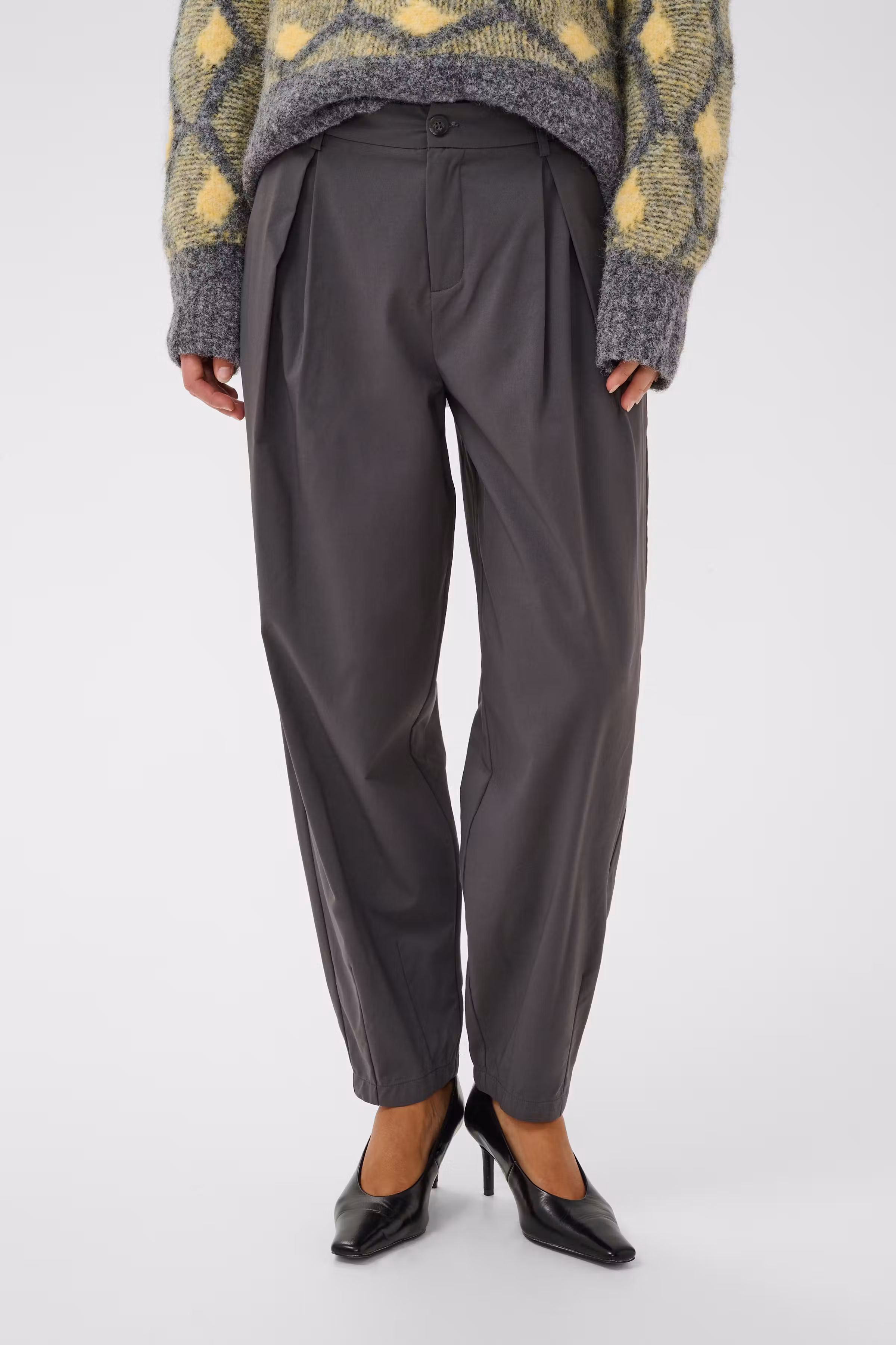 CUjamie Hose LOOKBOOK FRONT 50113568-180201