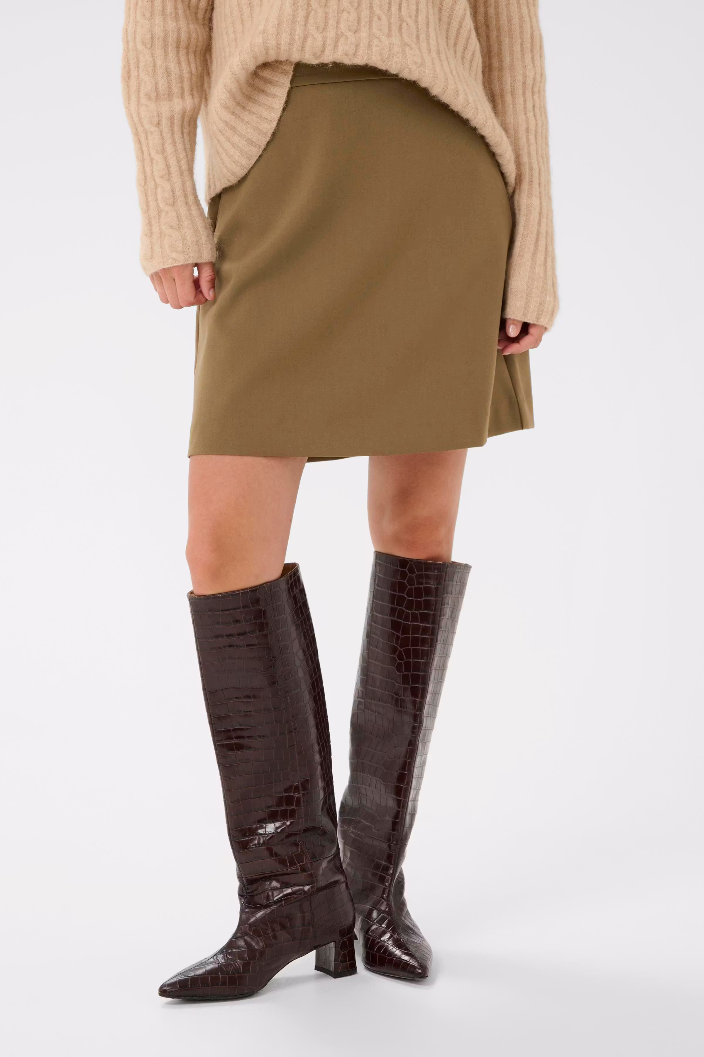 SLCorinne Rock LOOKBOOK FRONT 30407280-190617