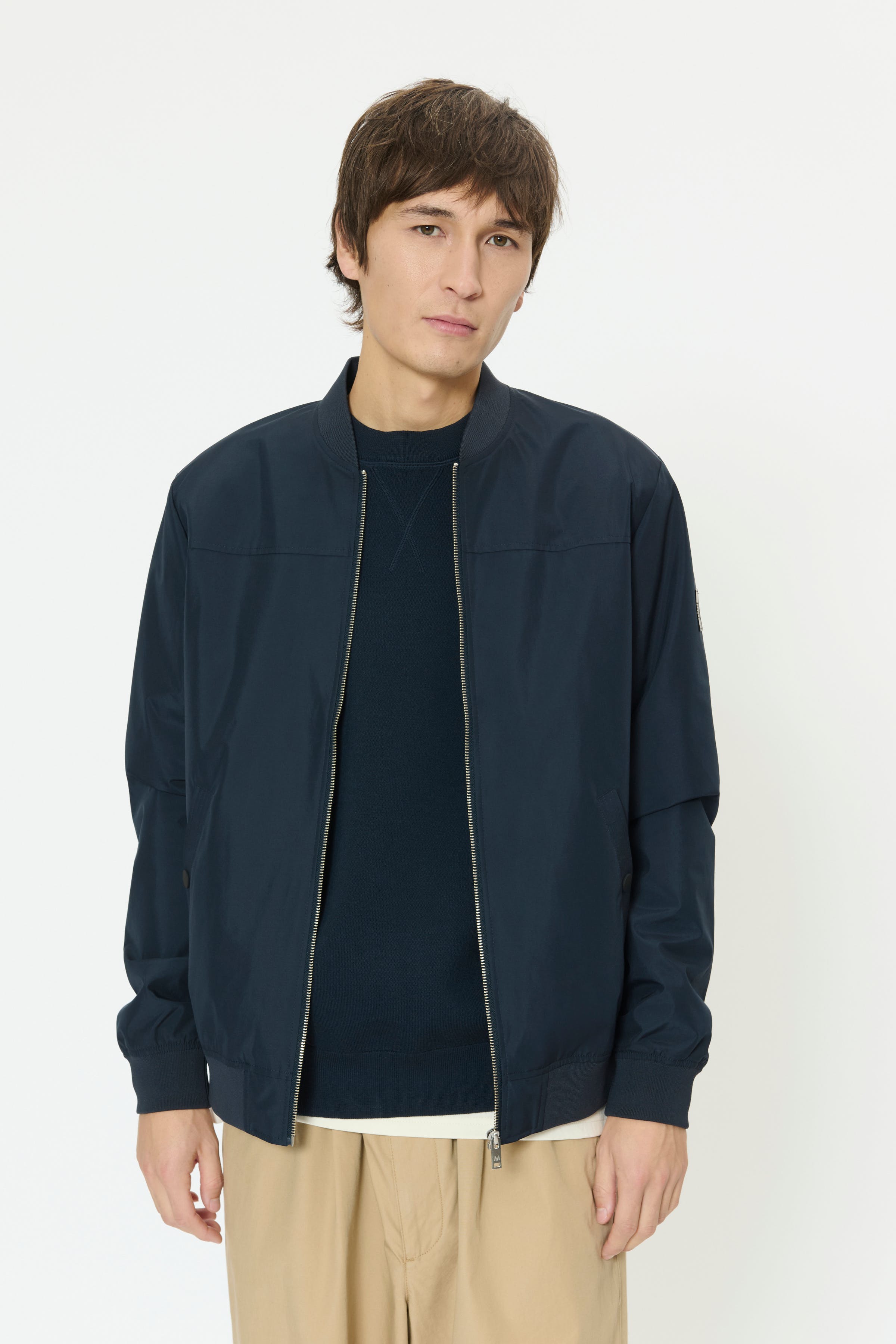 MAclay Bomber Jacket LOOKBOOK FRONT 30205869-194011