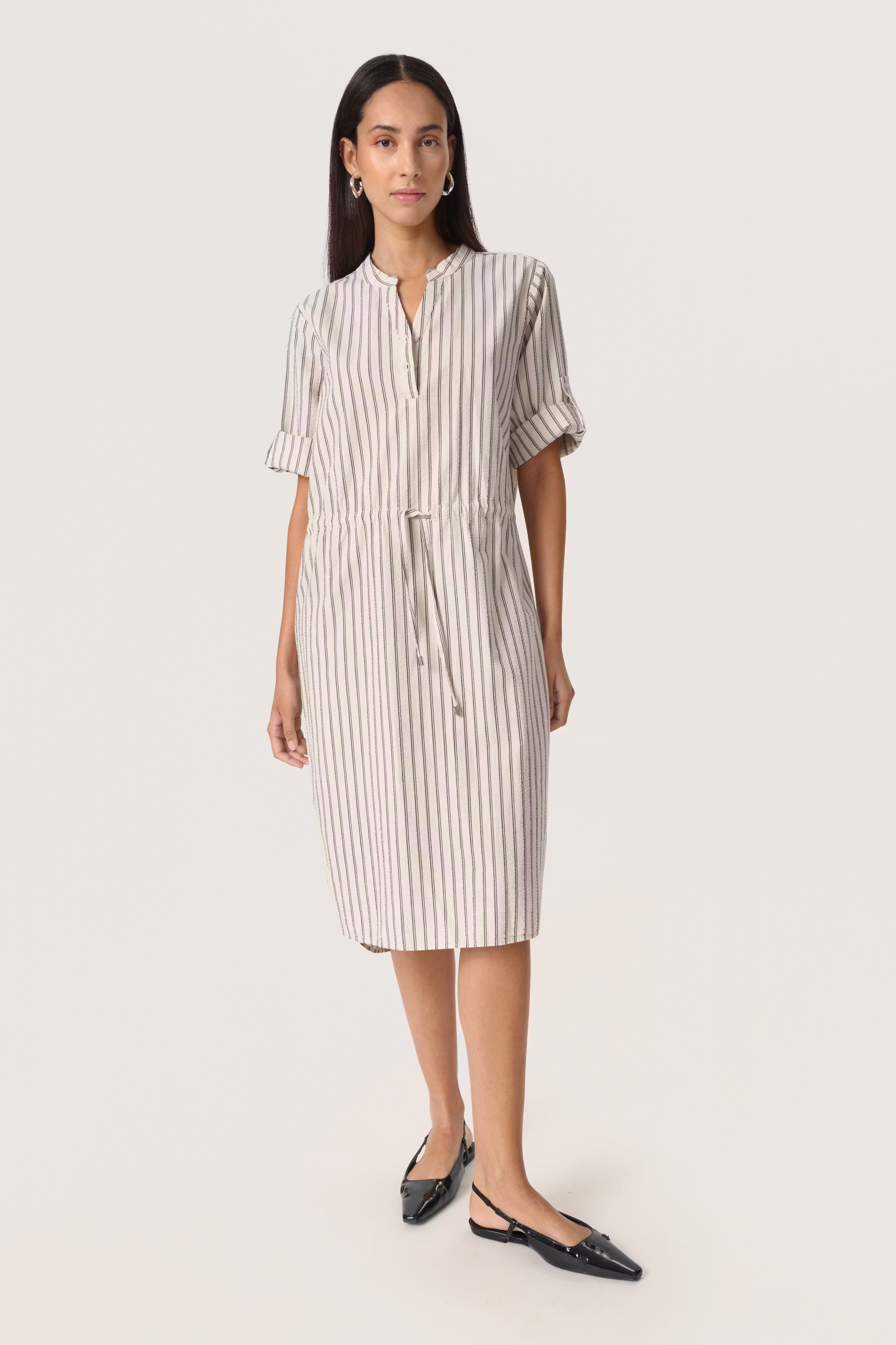 SLAnvitte Dress LOOKBOOK FRONT 30408467-303927