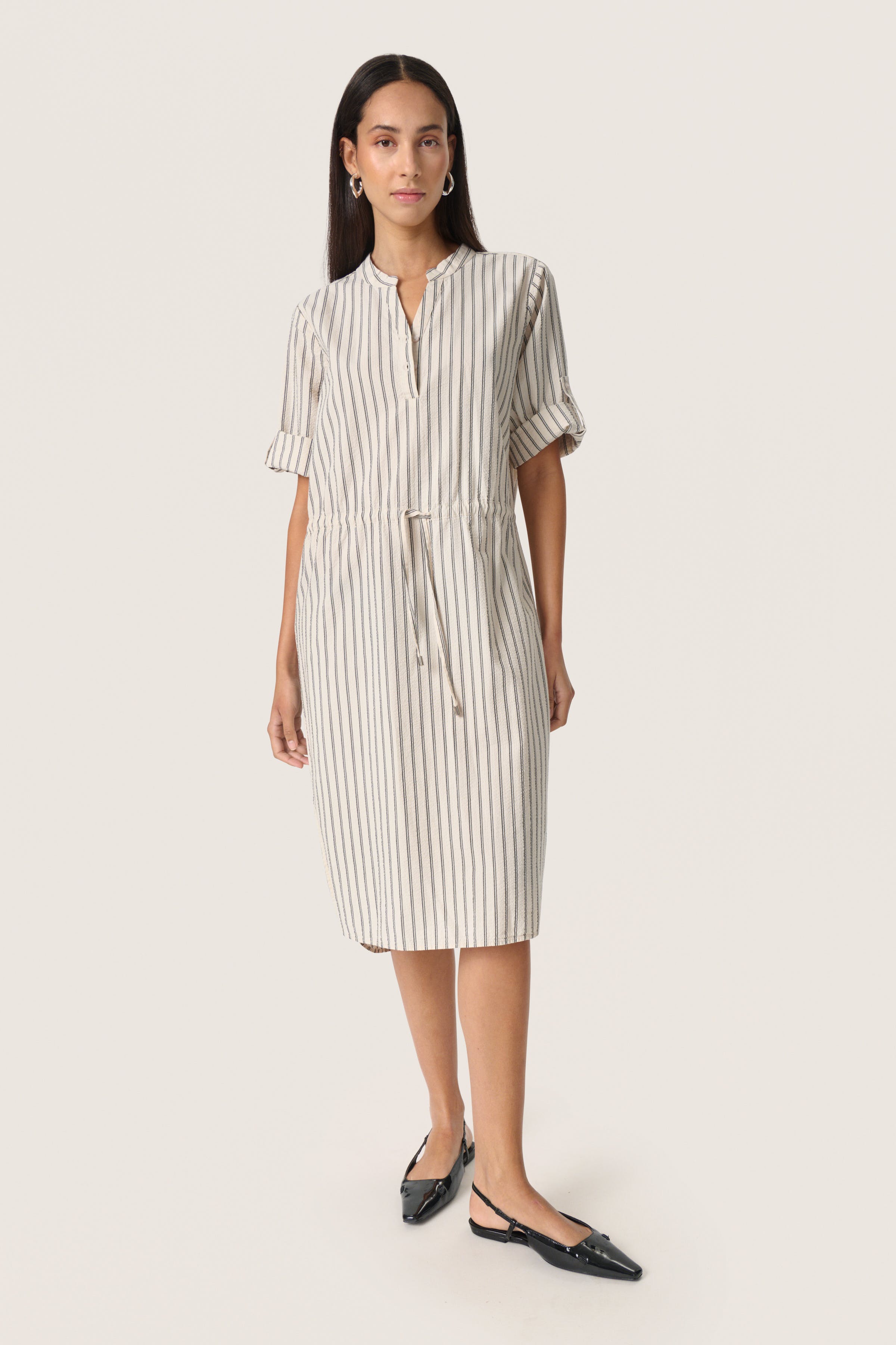 SLAnvitte Dress LOOKBOOK FRONT 30408467-303927