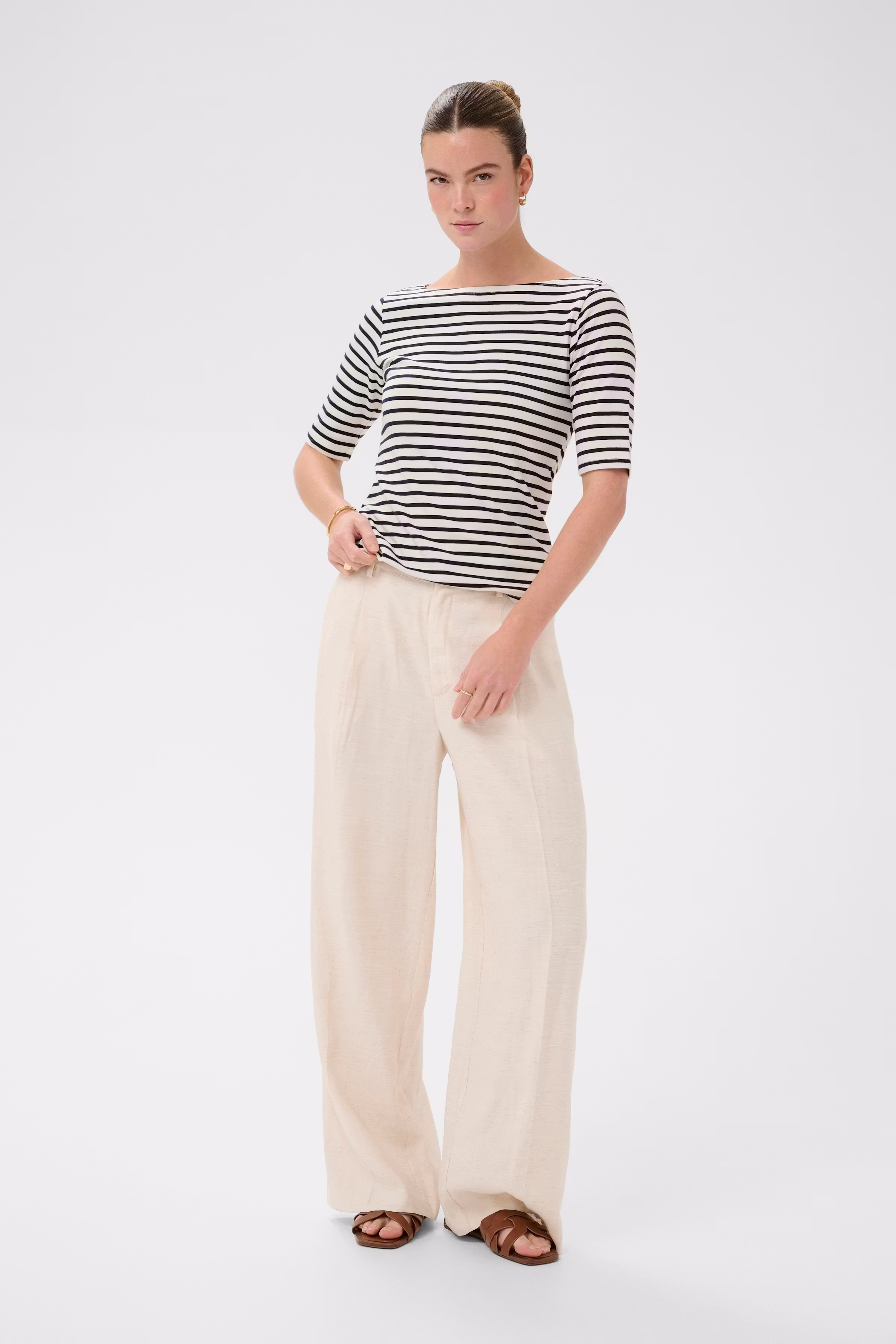 KAliddy T-shirt LOOKBOOK FRONT 10511832-109526