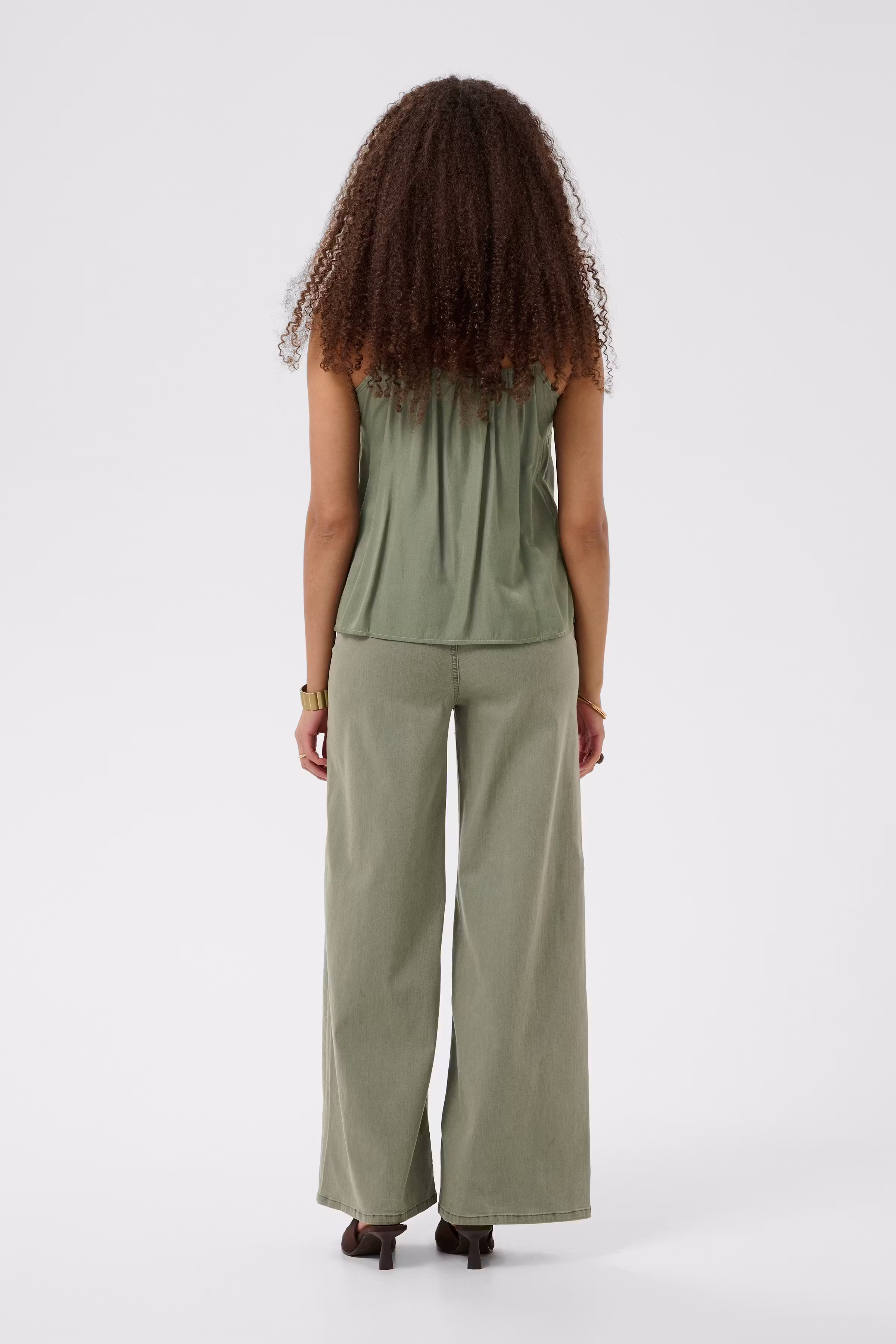 CRAnna Top LOOKBOOK BACK 10611224-180514