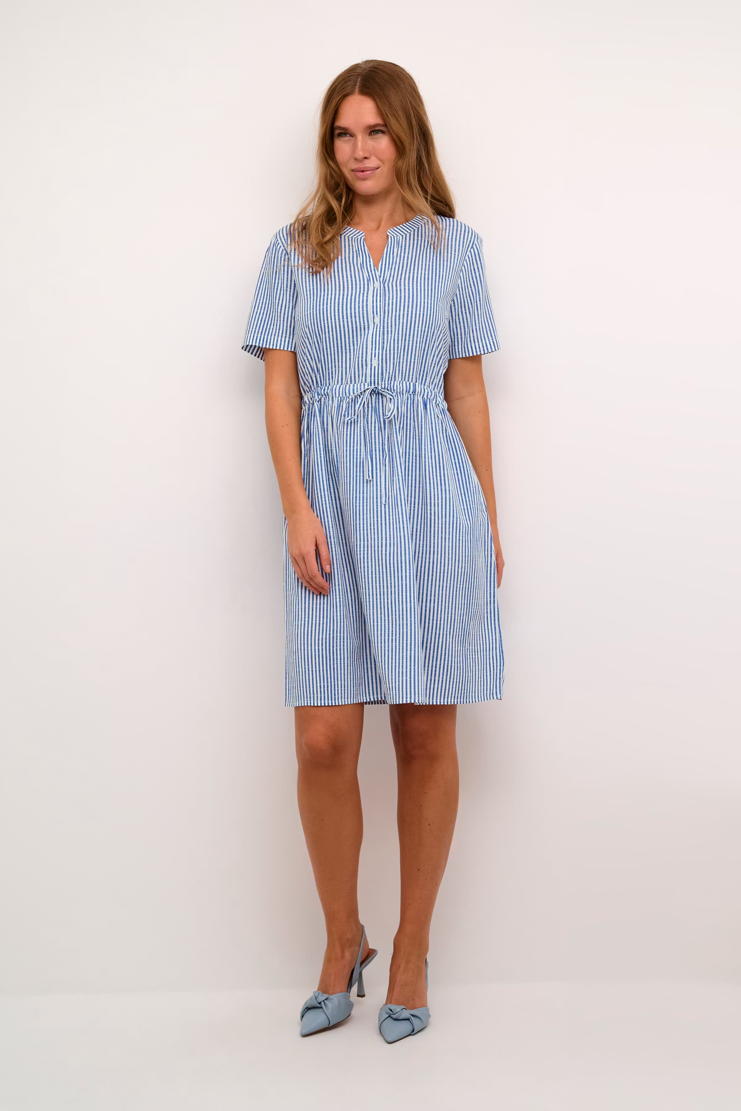 CRTiah Robe LOOKBOOK FRONT 10609700-104155