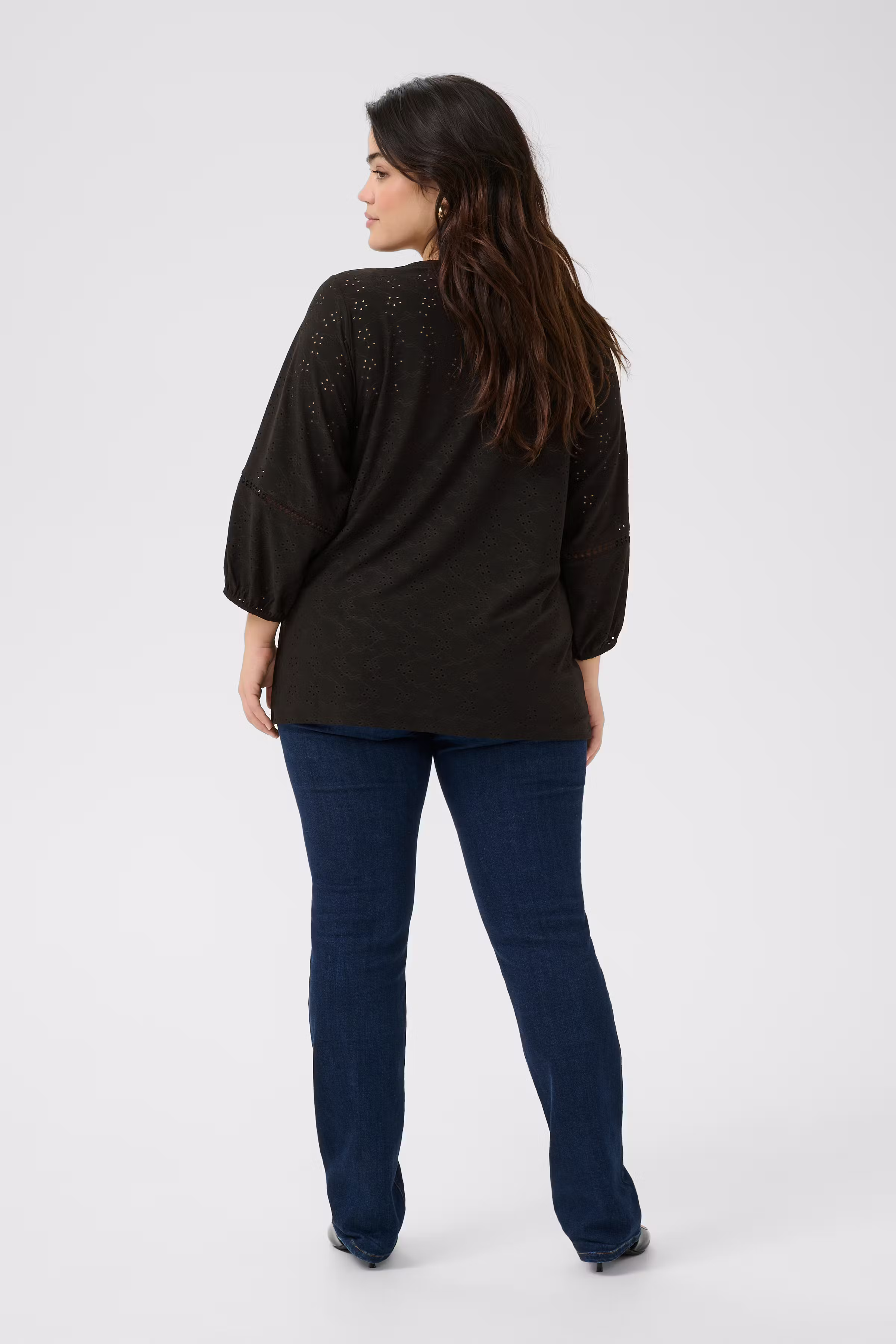 KCtara Blouse LOOKBOOK BACK 10583553-106480