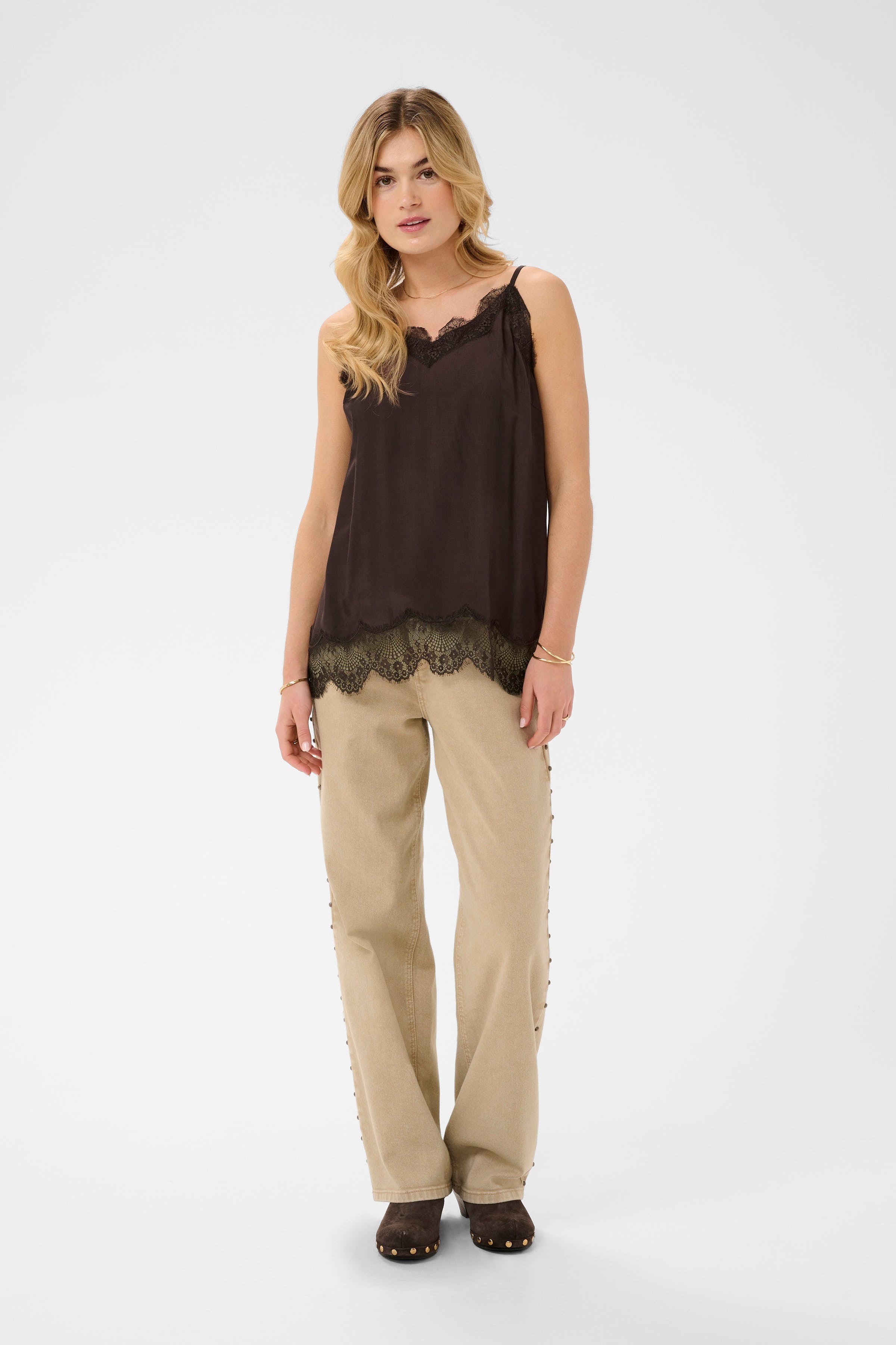 CRTriniti Blouse LOOKBOOK FRONT 10615350-191016