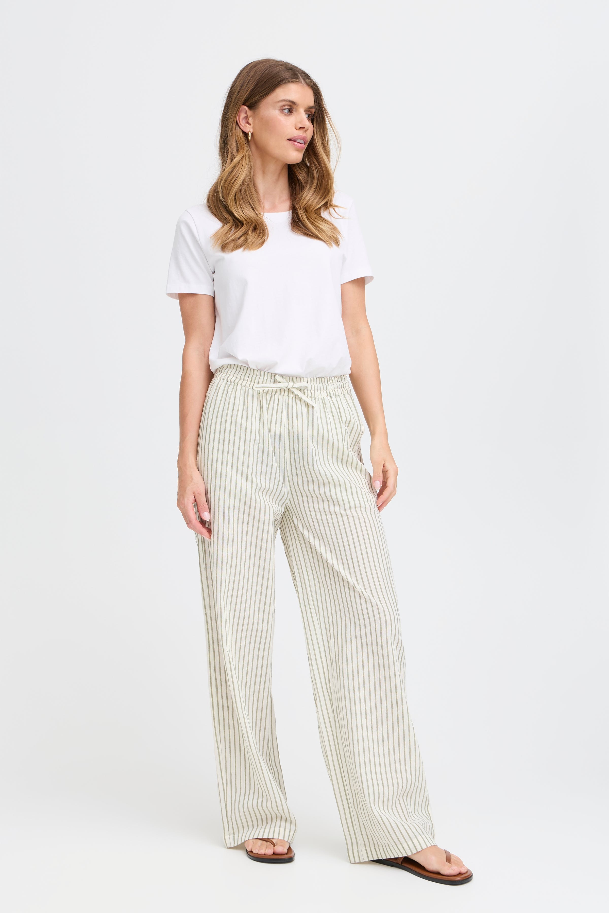 FRBONNIE Hose LOOKBOOK FRONT 20616309-205556