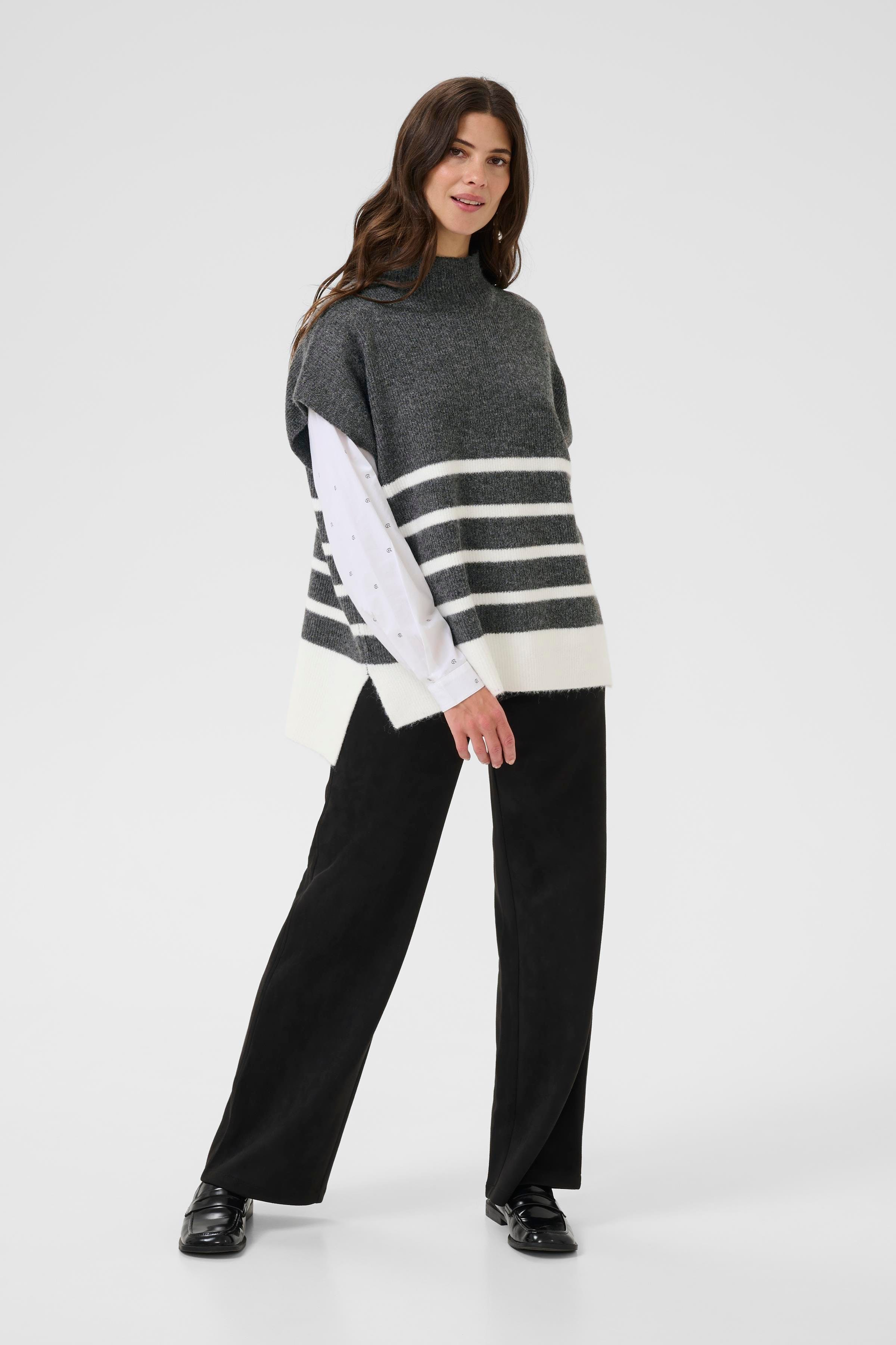 CRStari Strik vest LOOKBOOK FRONT 10613066-108667