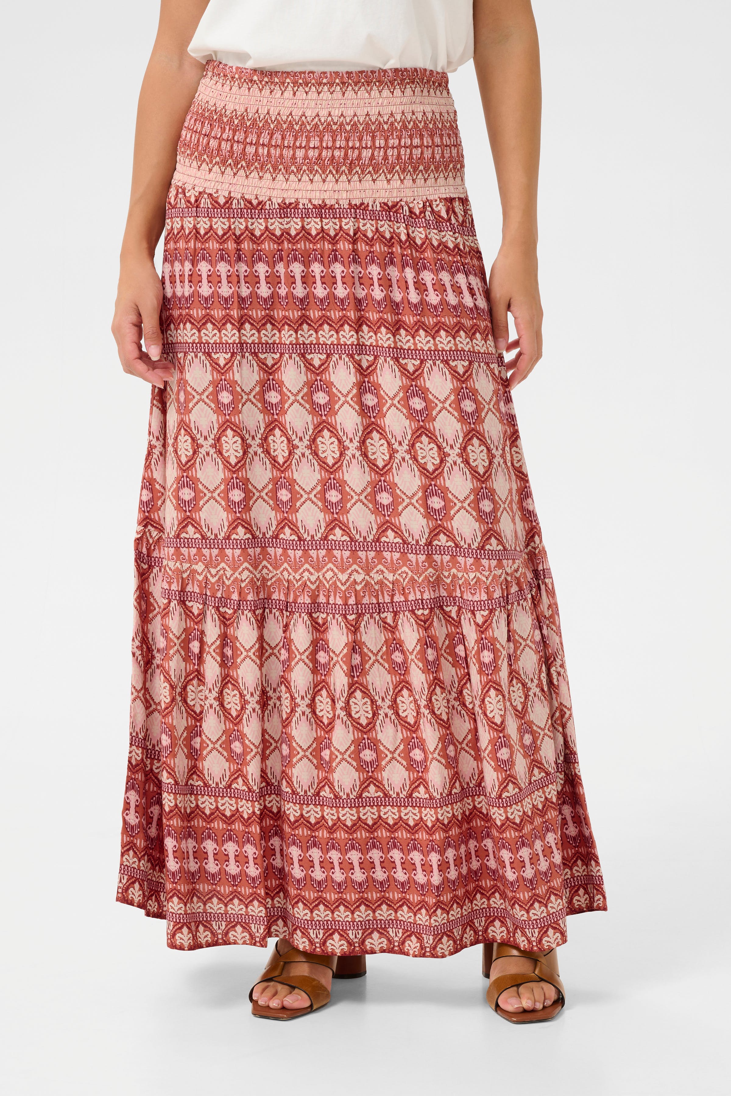 CRTiah Skirt LOOKBOOK FRONT 10612774-107520