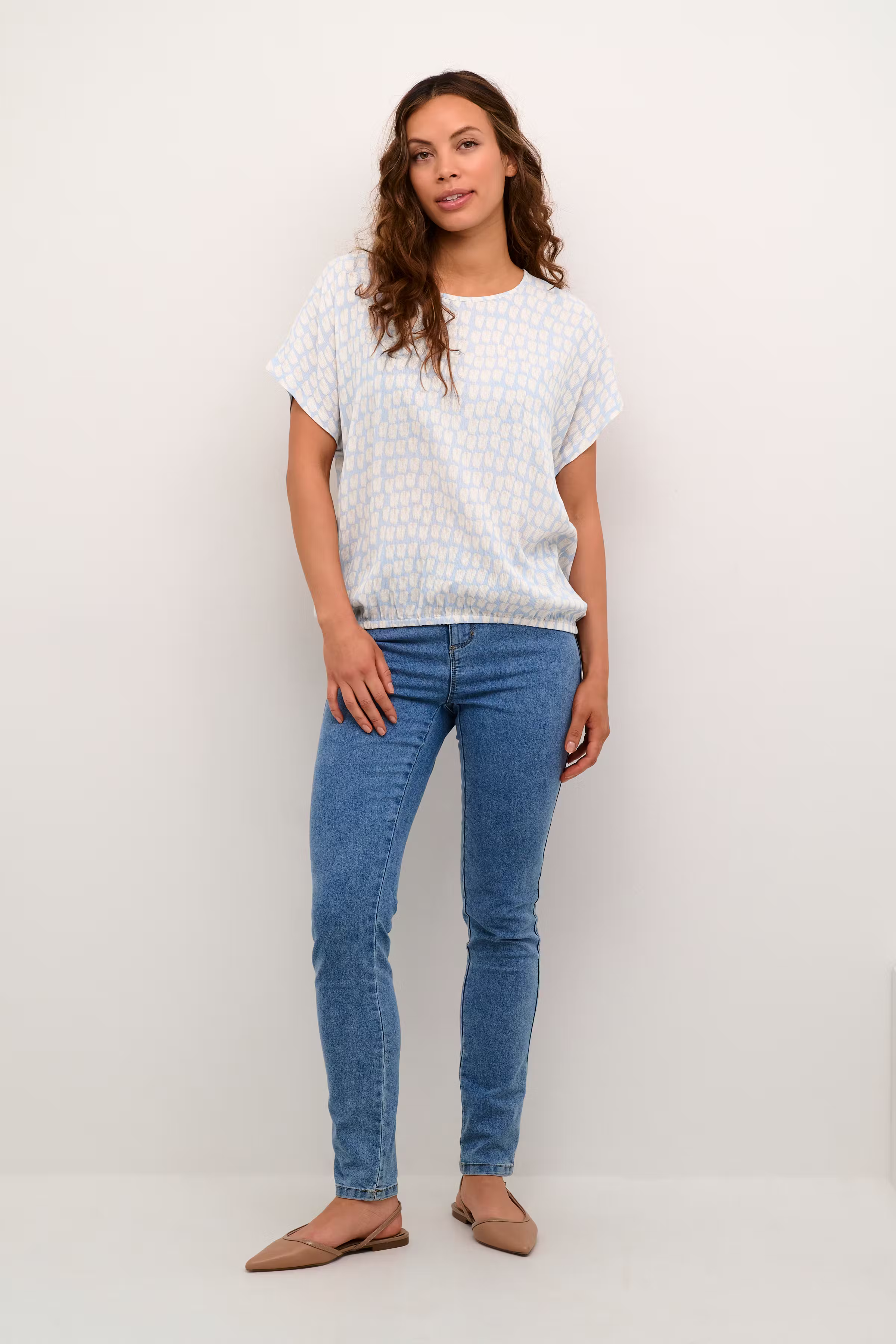 KAlokia Bluse LOOKBOOK FRONT 10551852-106951