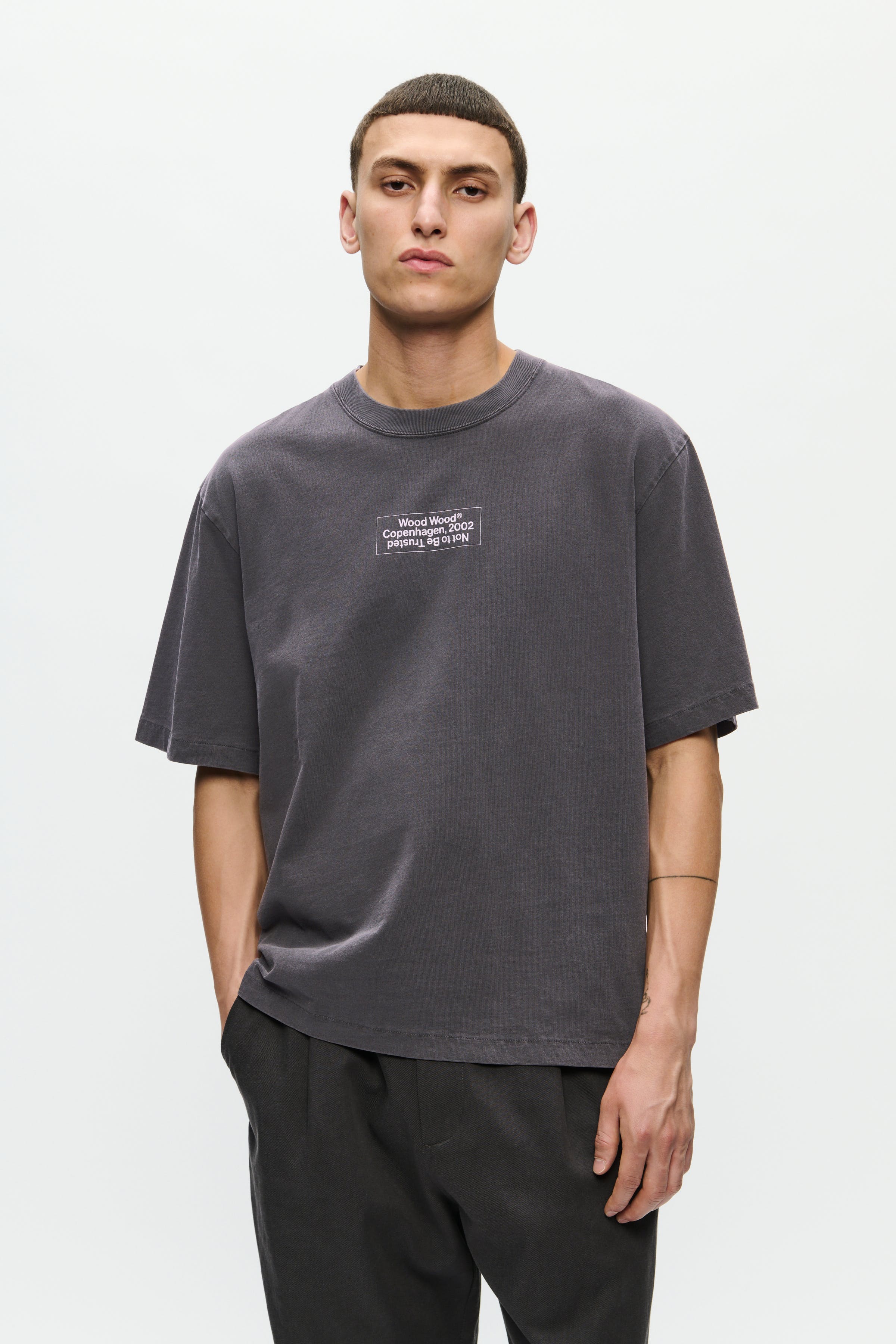 WWGary T-shirt LOOKBOOK FRONT 30251576-194406