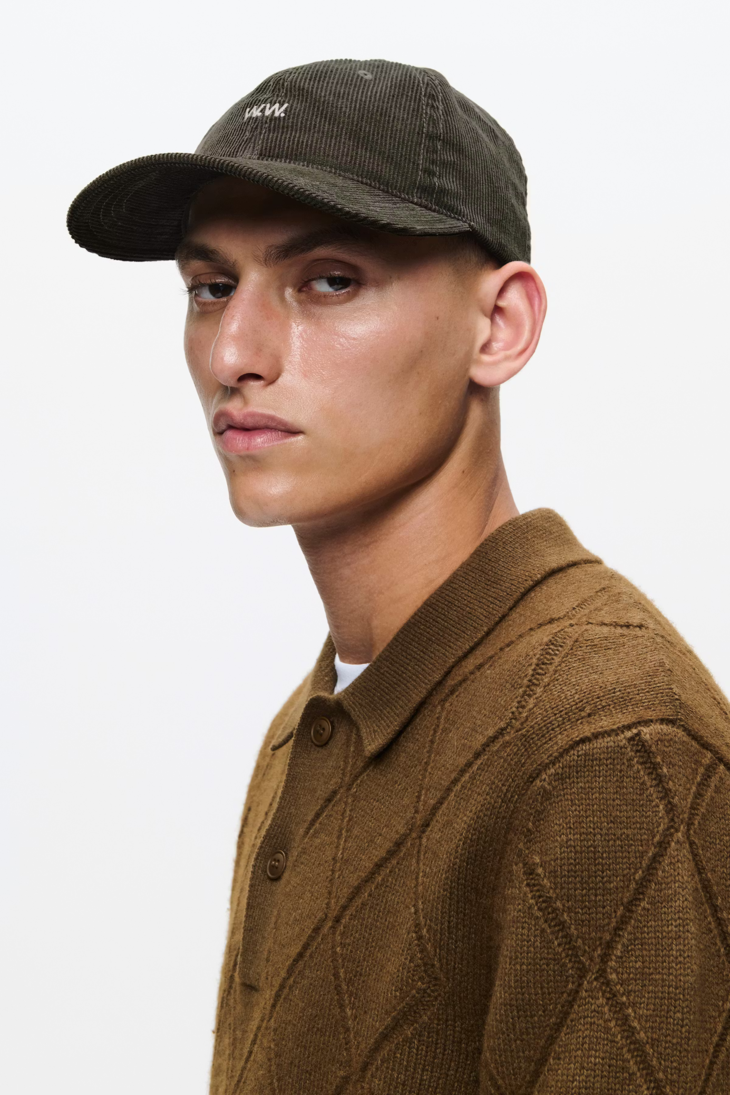 WWW.W.cap Cap LOOKBOOK DETAIL 30251596-194906