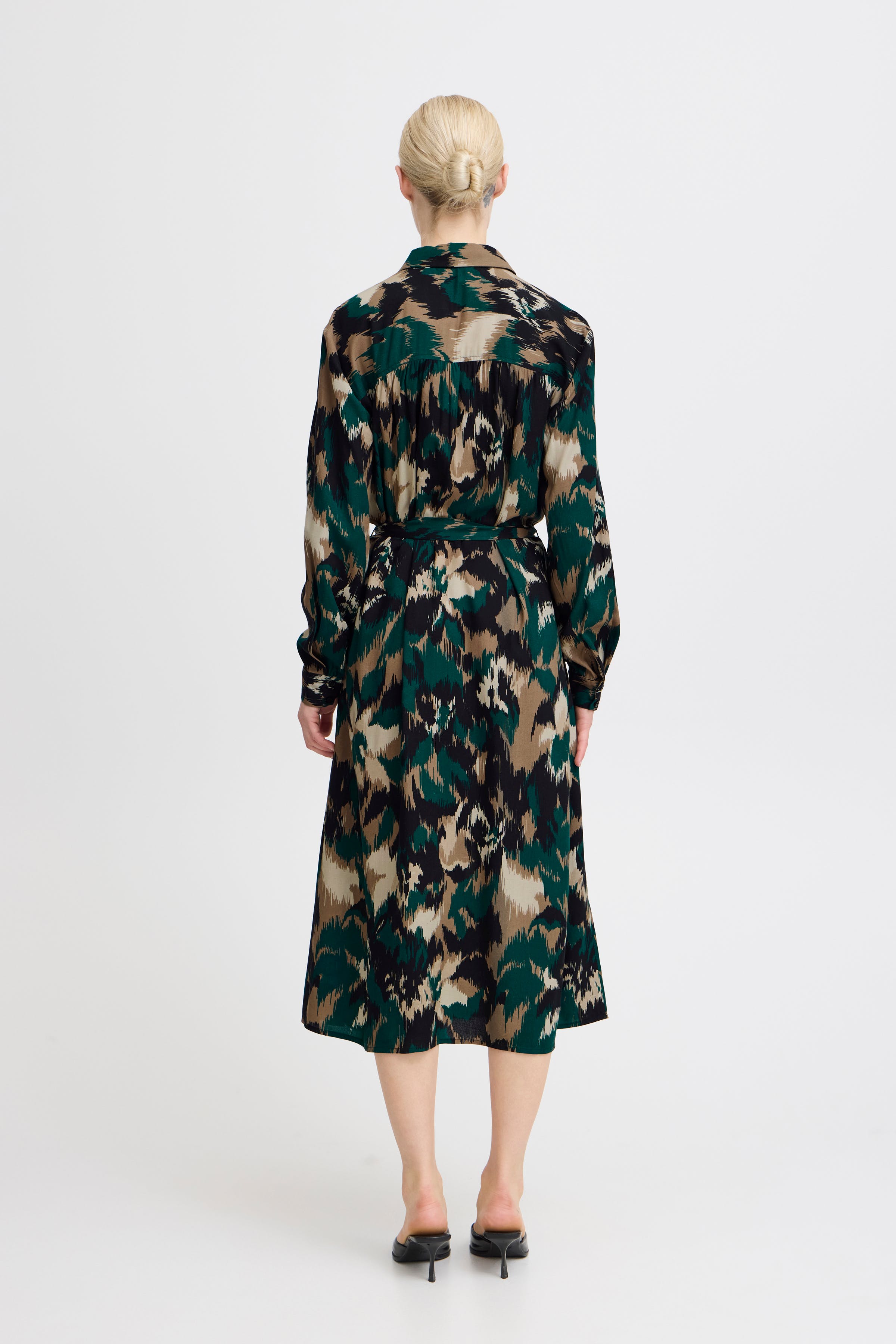 BYJOSA Kjole LOOKBOOK BACK 20815602-204276