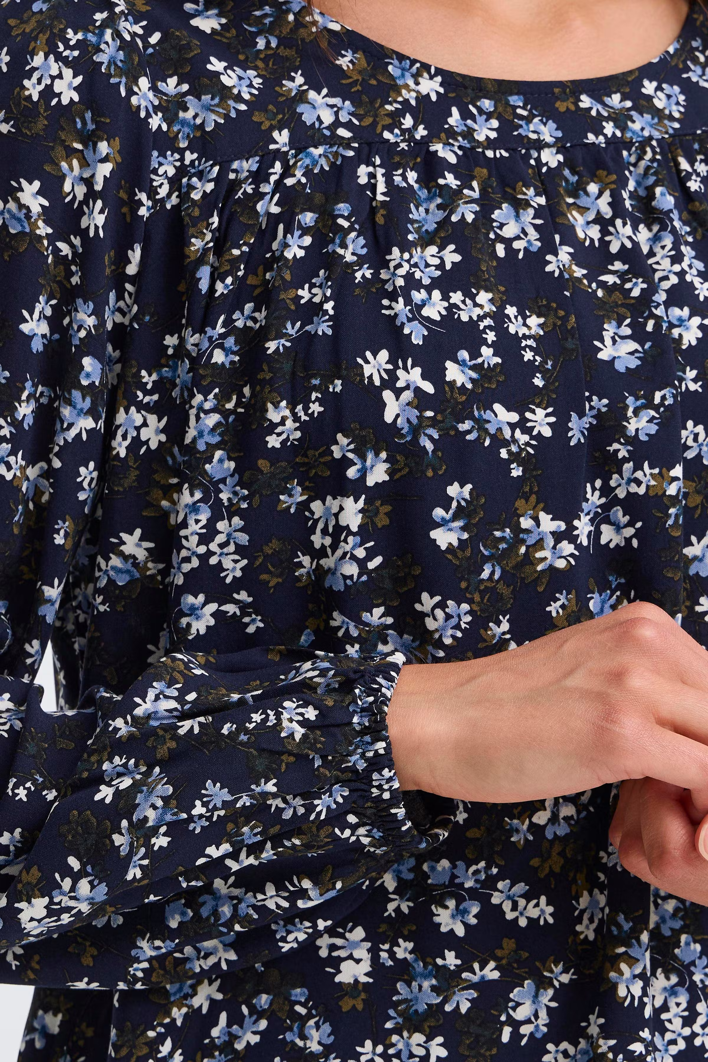 FRKIKI Bluse LOOKBOOK DETAIL 20617101-900001886