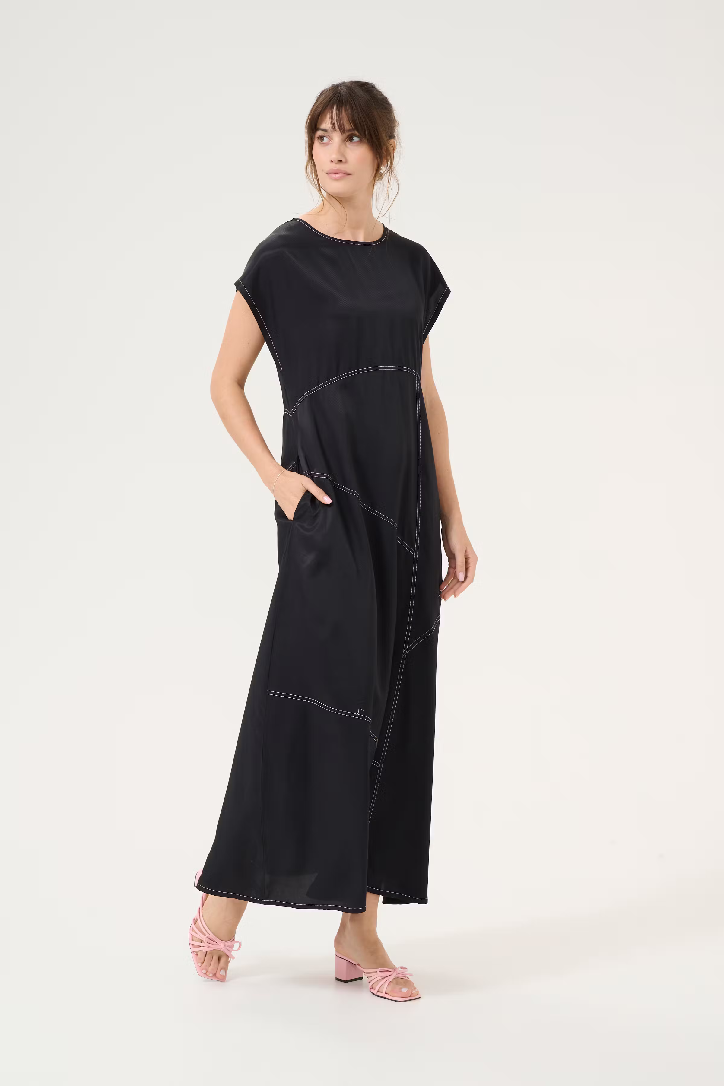 CUcenta Jurk LOOKBOOK FRONT 50111610-500012