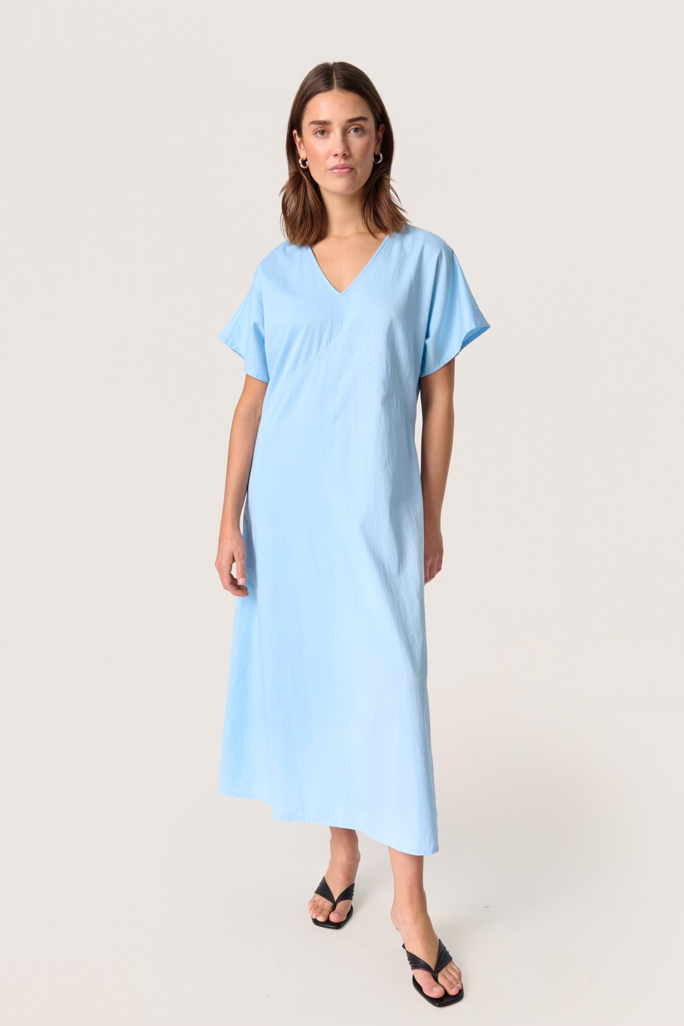 SLBamone Klänning LOOKBOOK FRONT 30408384-153930