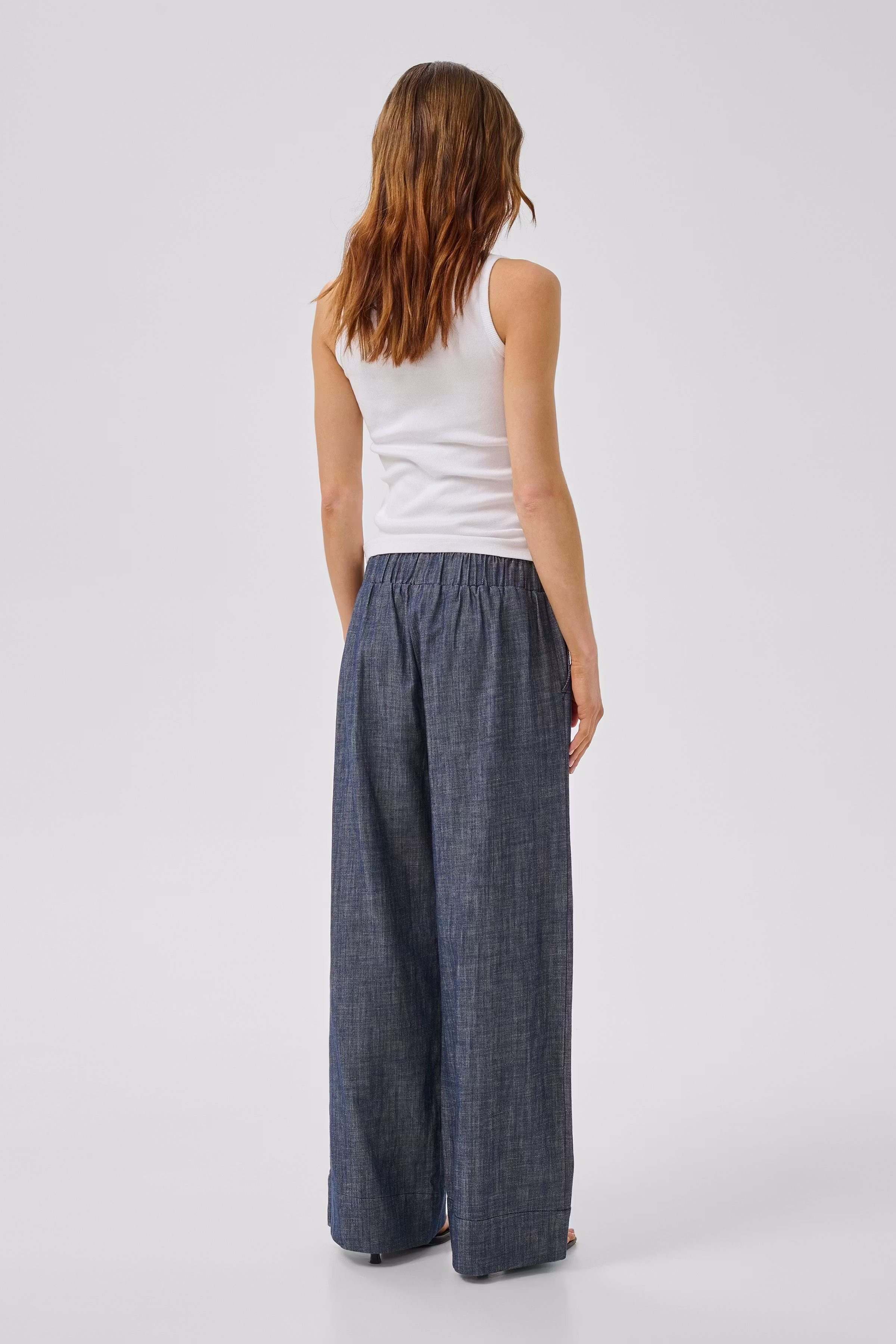 MWDazzie Trousers LOOKBOOK BACK 10705611-100061