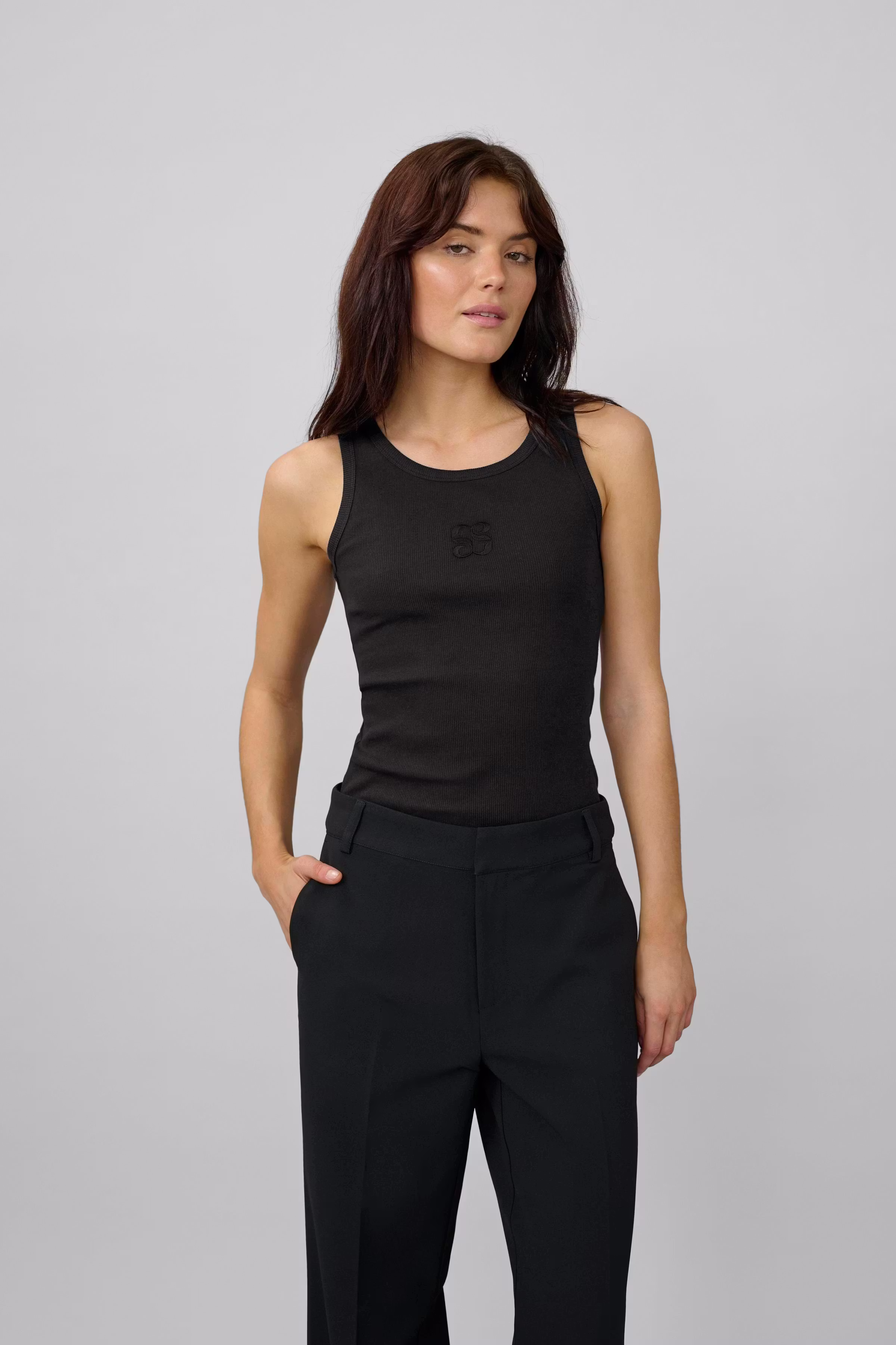 08 THE MANDY TOP LOOKBOOK FRONT 10704858-100031