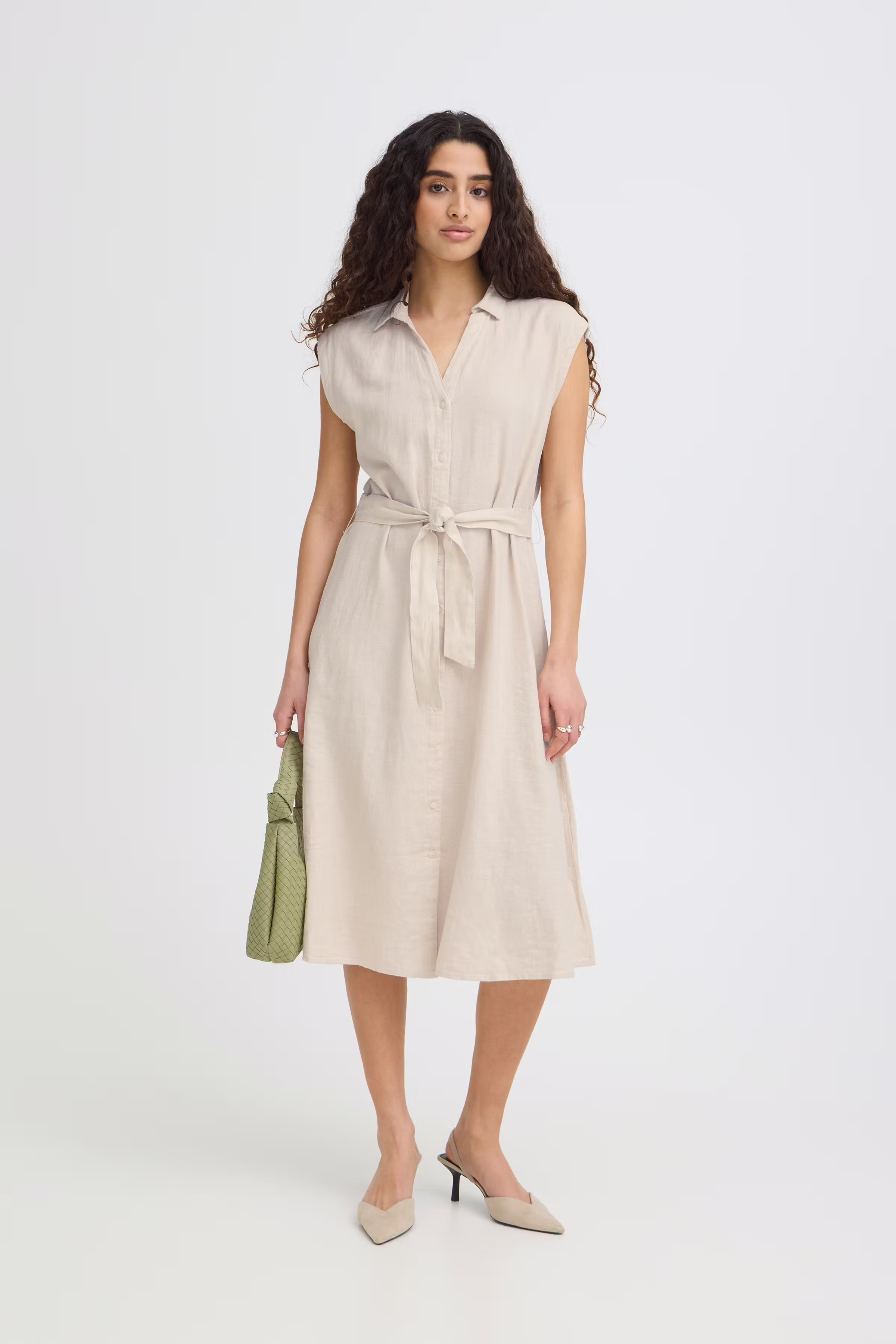 IHLINNO Kjole LOOKBOOK FRONT 20122928-204424