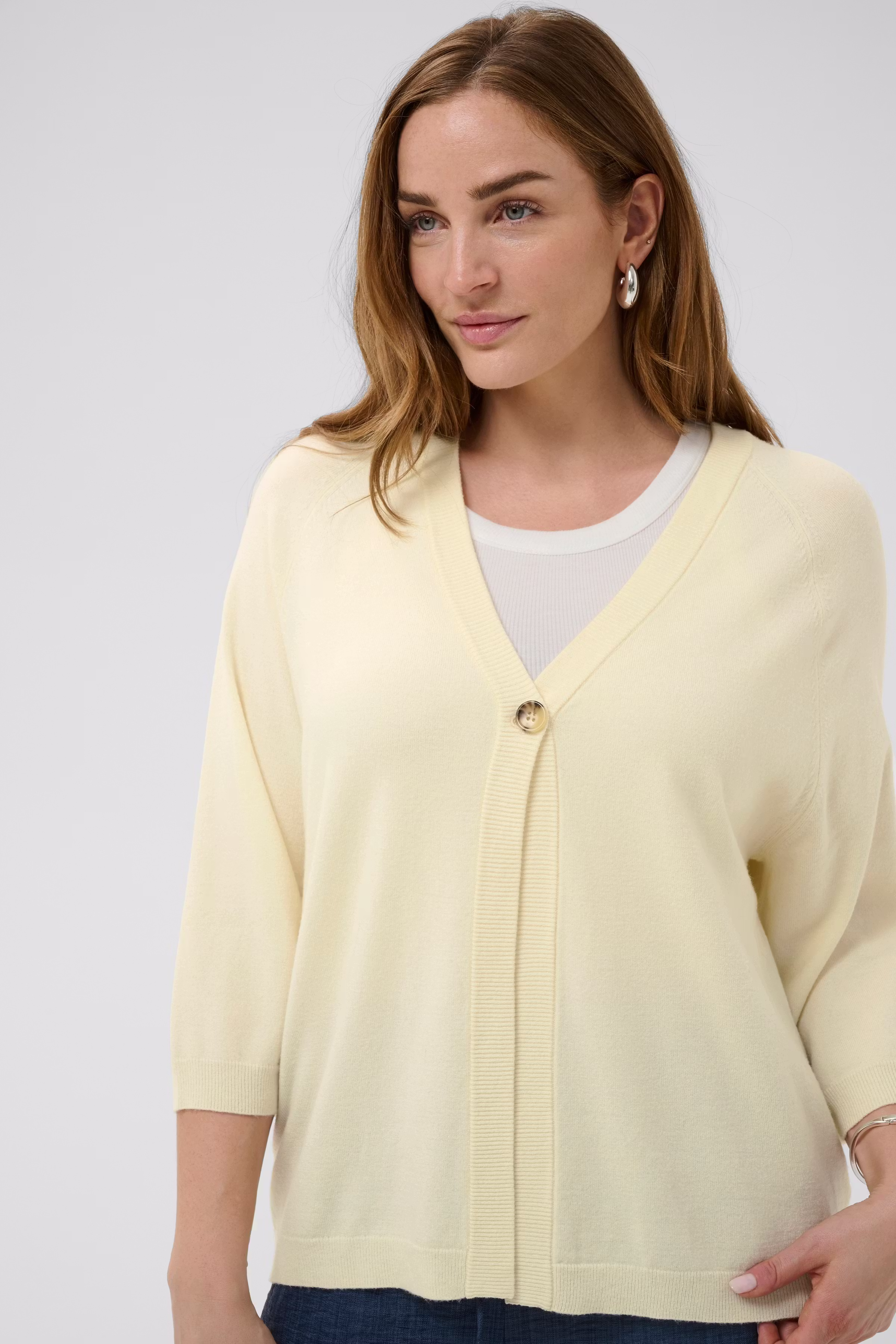 BPrebecca Vest LOOKBOOK DETAIL 40200119-110105