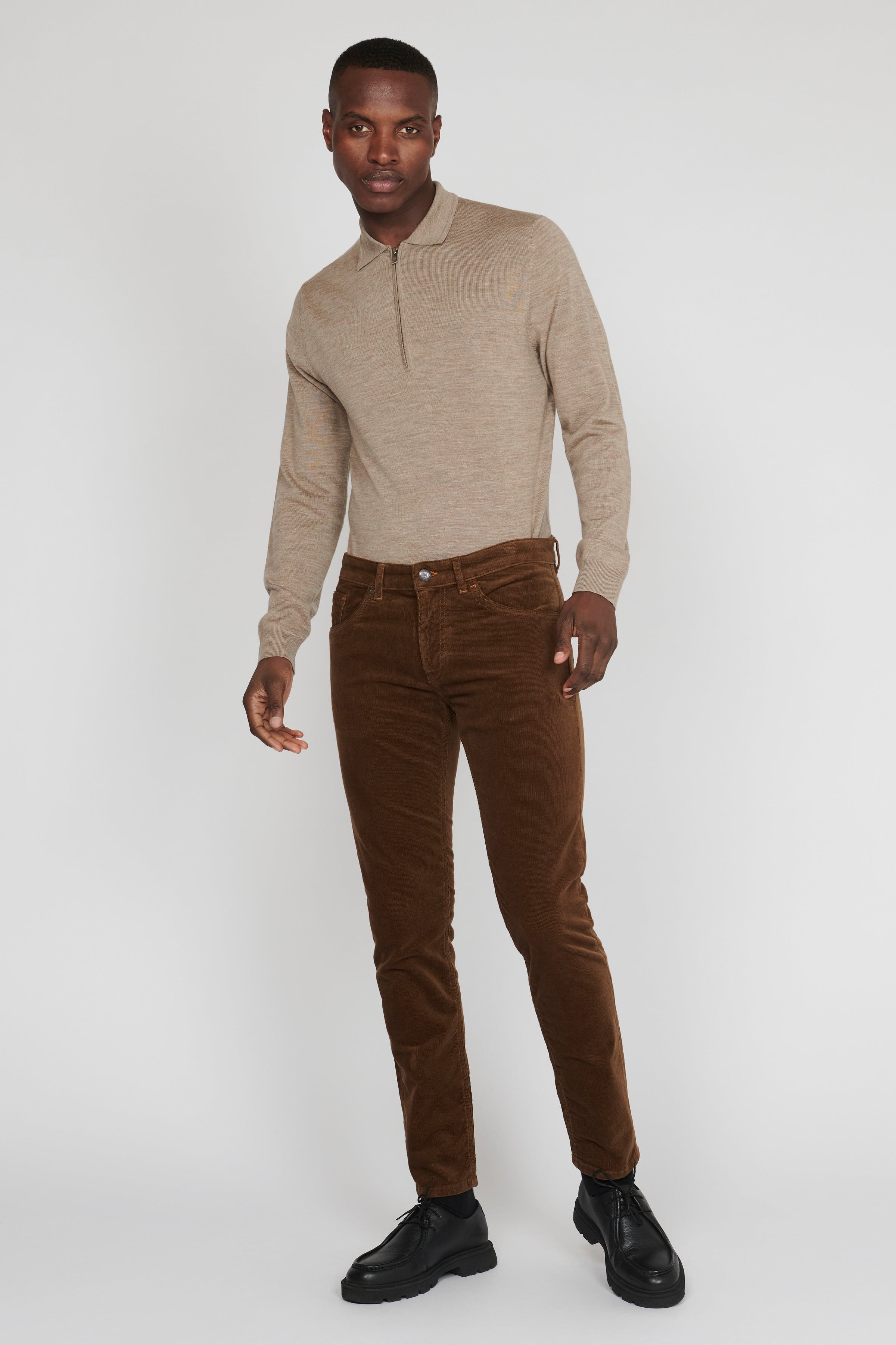 MApete Byxor LOOKBOOK FRONT 30206297-180930