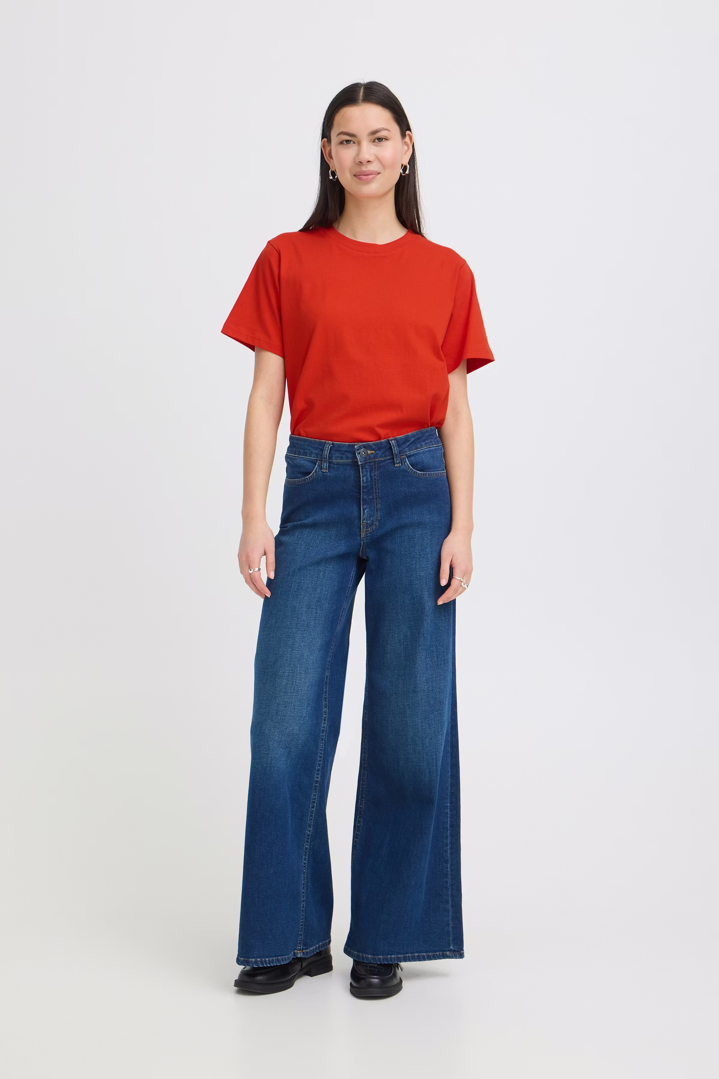 IHPALMER LOOSE T-shirt LOOKBOOK FRONT 20119365-181664