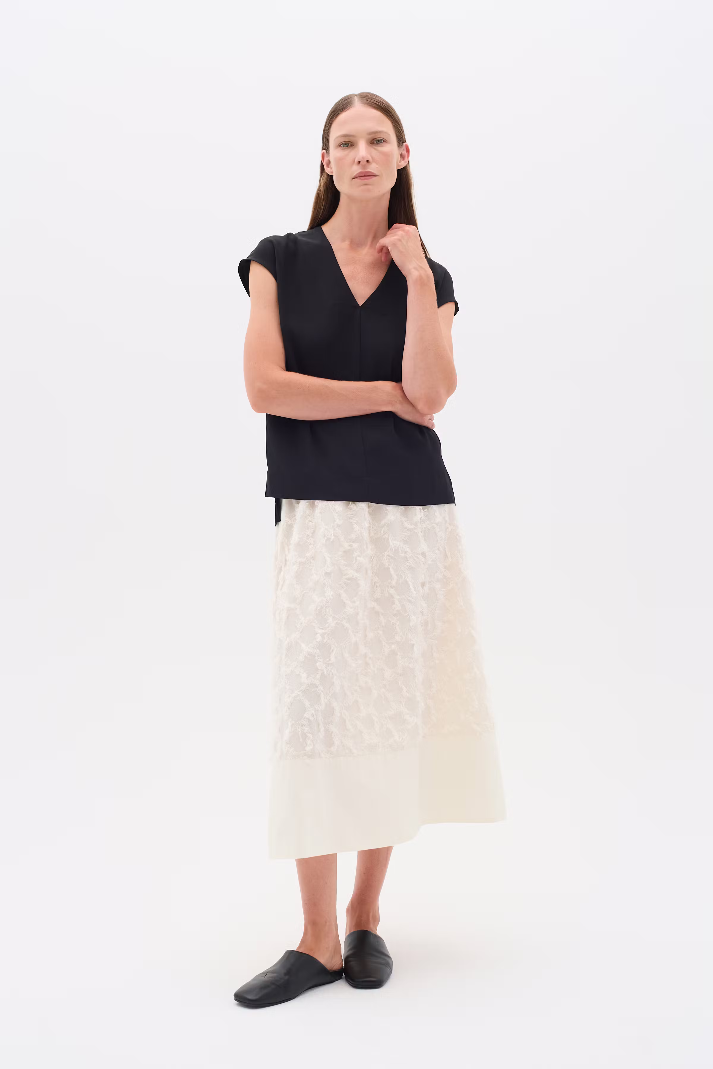 FionaIW Skirt LOOKBOOK FRONT 30110411-110701