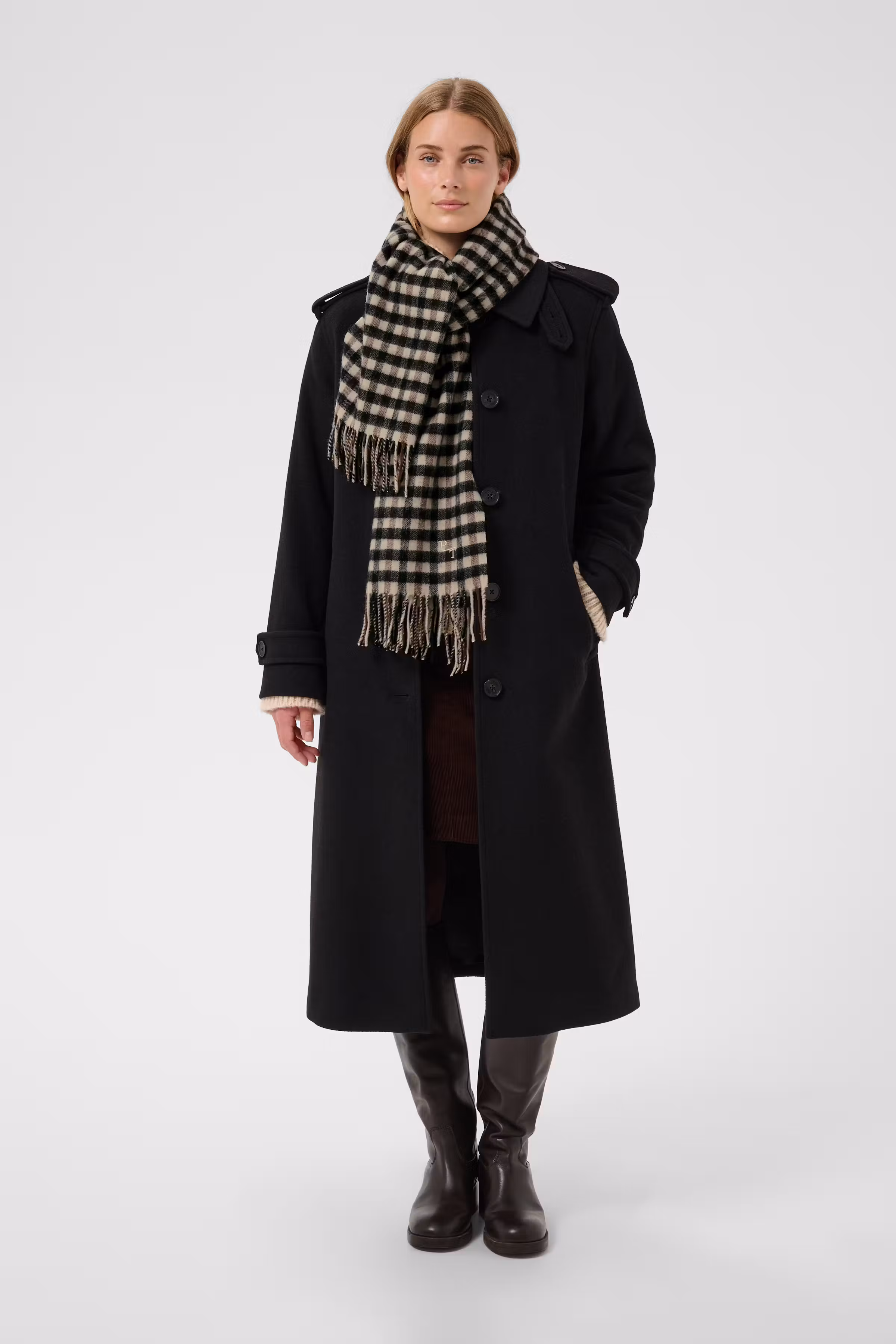 KithaPW Skjerf LOOKBOOK FRONT 30308757-305348