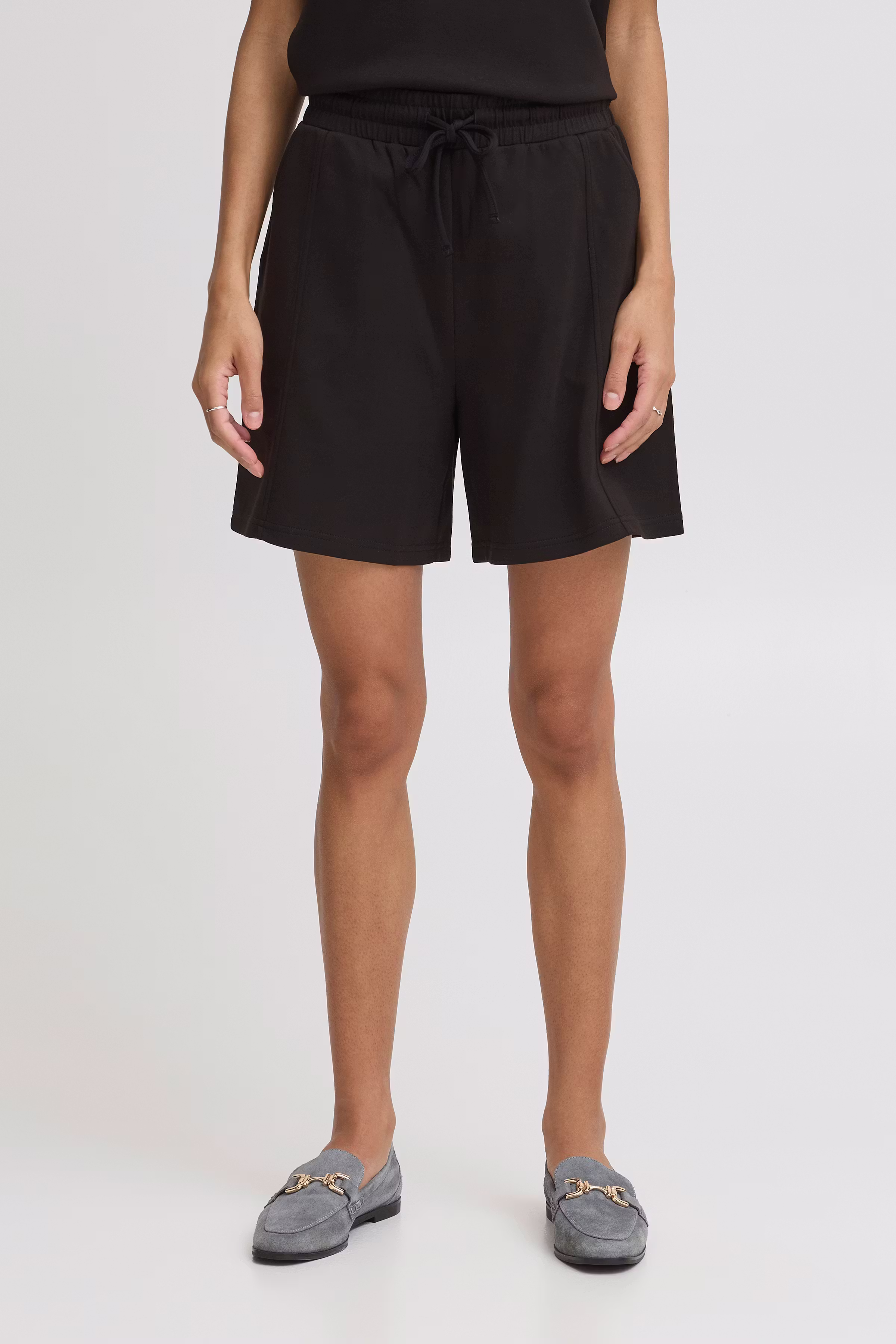 BYPUSTI Shorts LOOKBOOK FRONT 20816657-200451