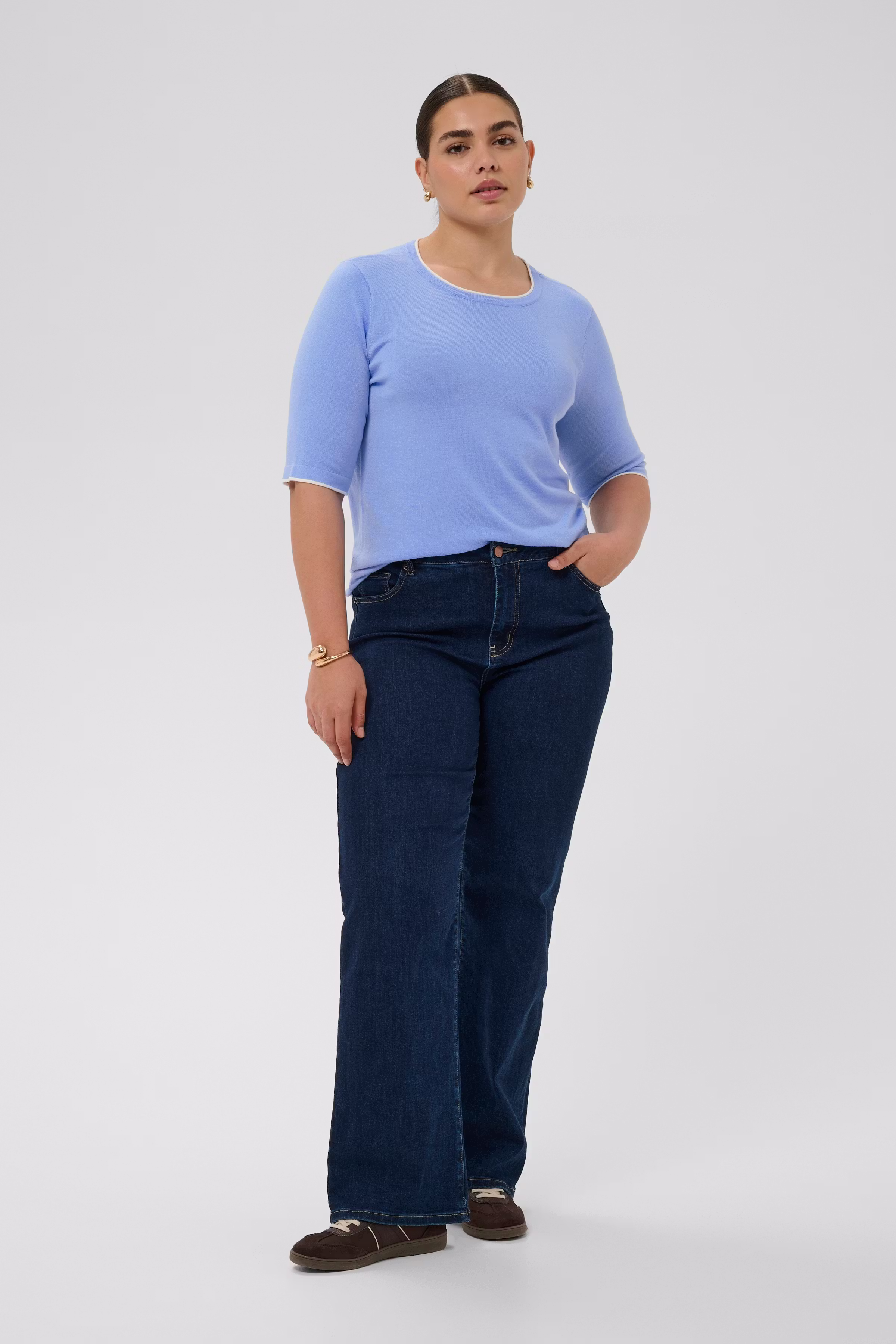 KClizzy Pullover LOOKBOOK FRONT 10584481-1000122