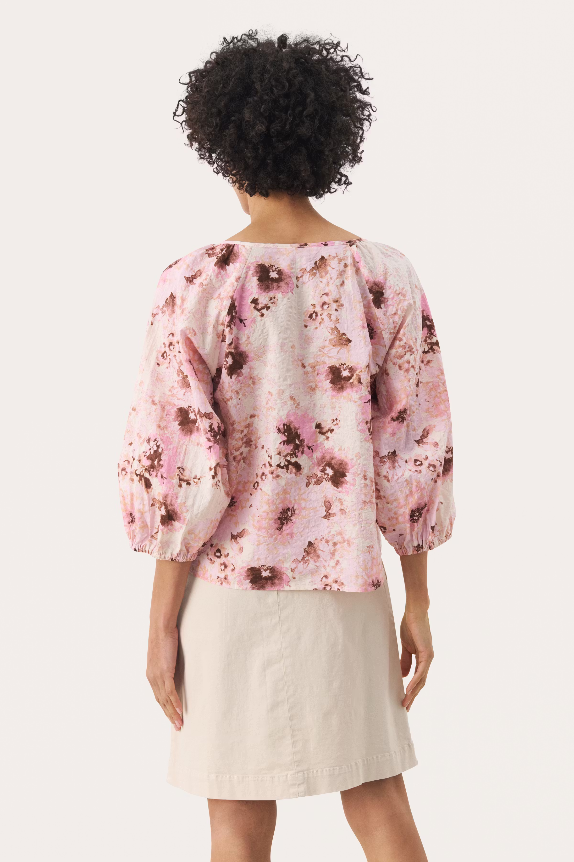 RaduniPW Top LOOKBOOK BACK 30310058-303767