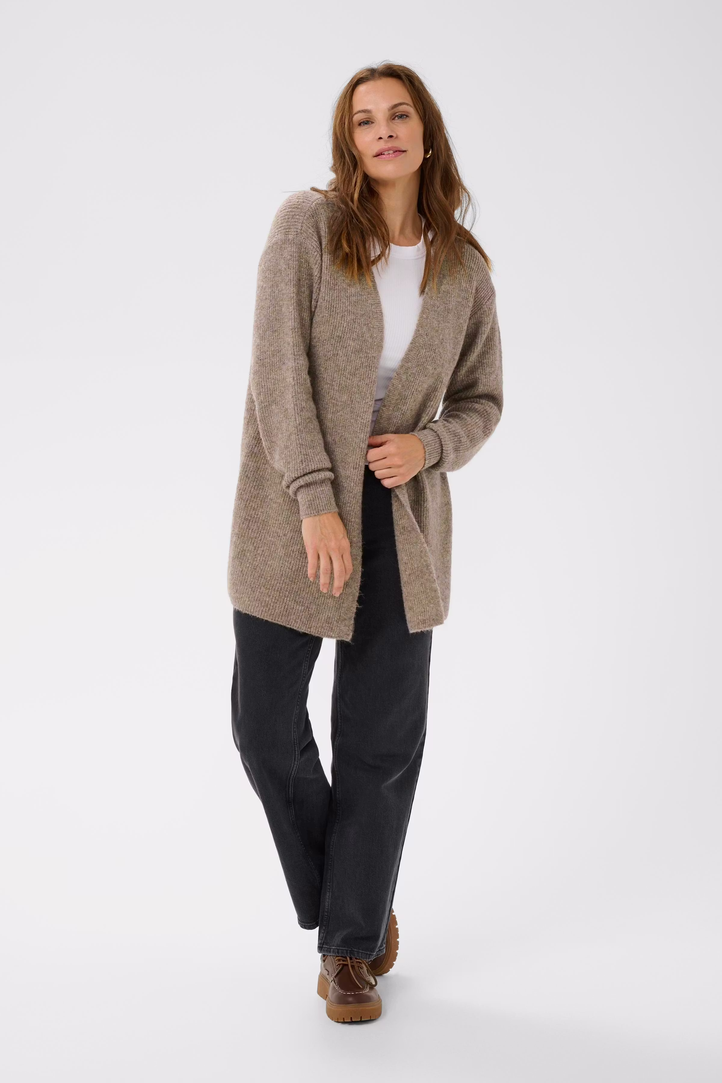 BPamanda Cardigan LOOKBOOK FRONT 40200085-1813041