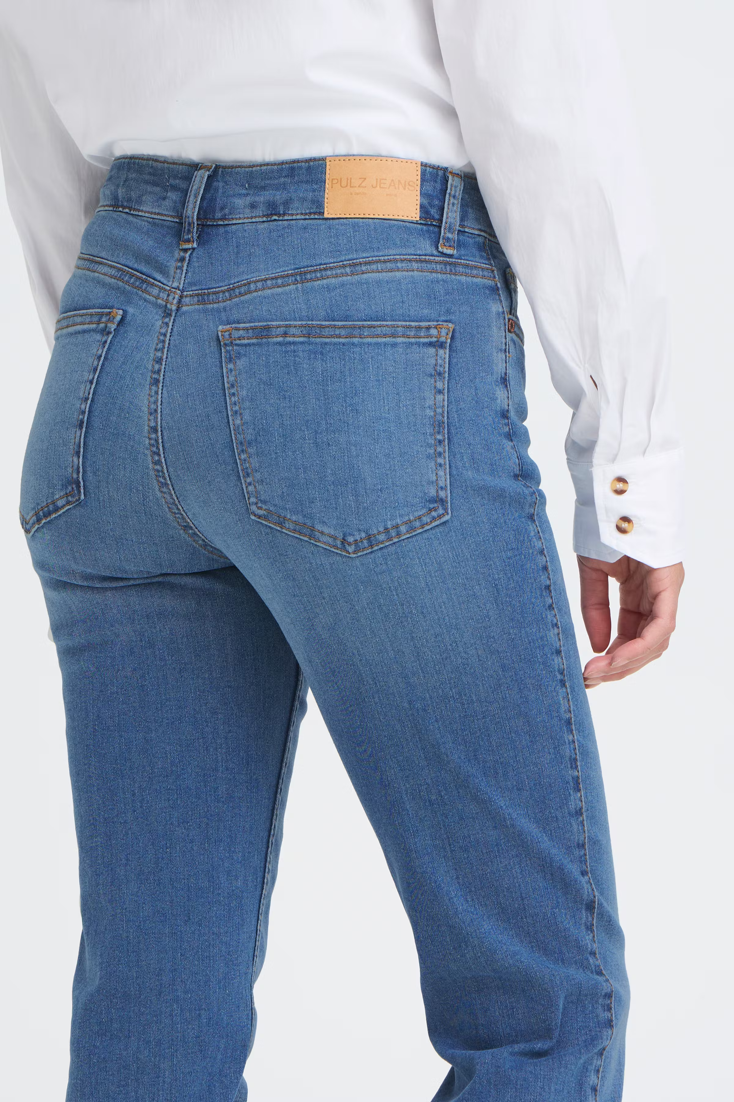 PZEMMA HW Jeans Medium Straight Leg LOOKBOOK DETAIL 50206336-200005