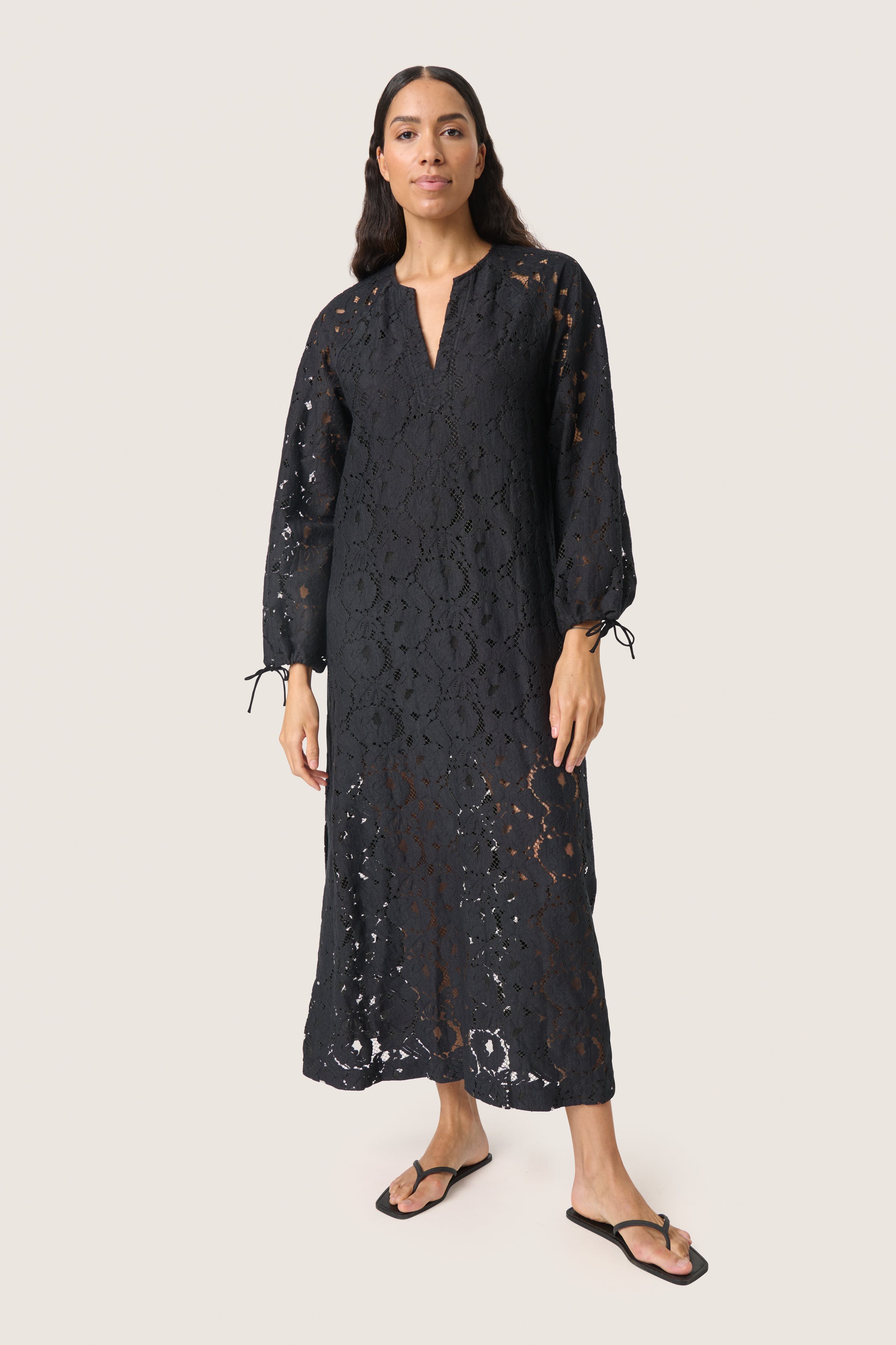 SLTaya Kjole LOOKBOOK FRONT 30408672-194008