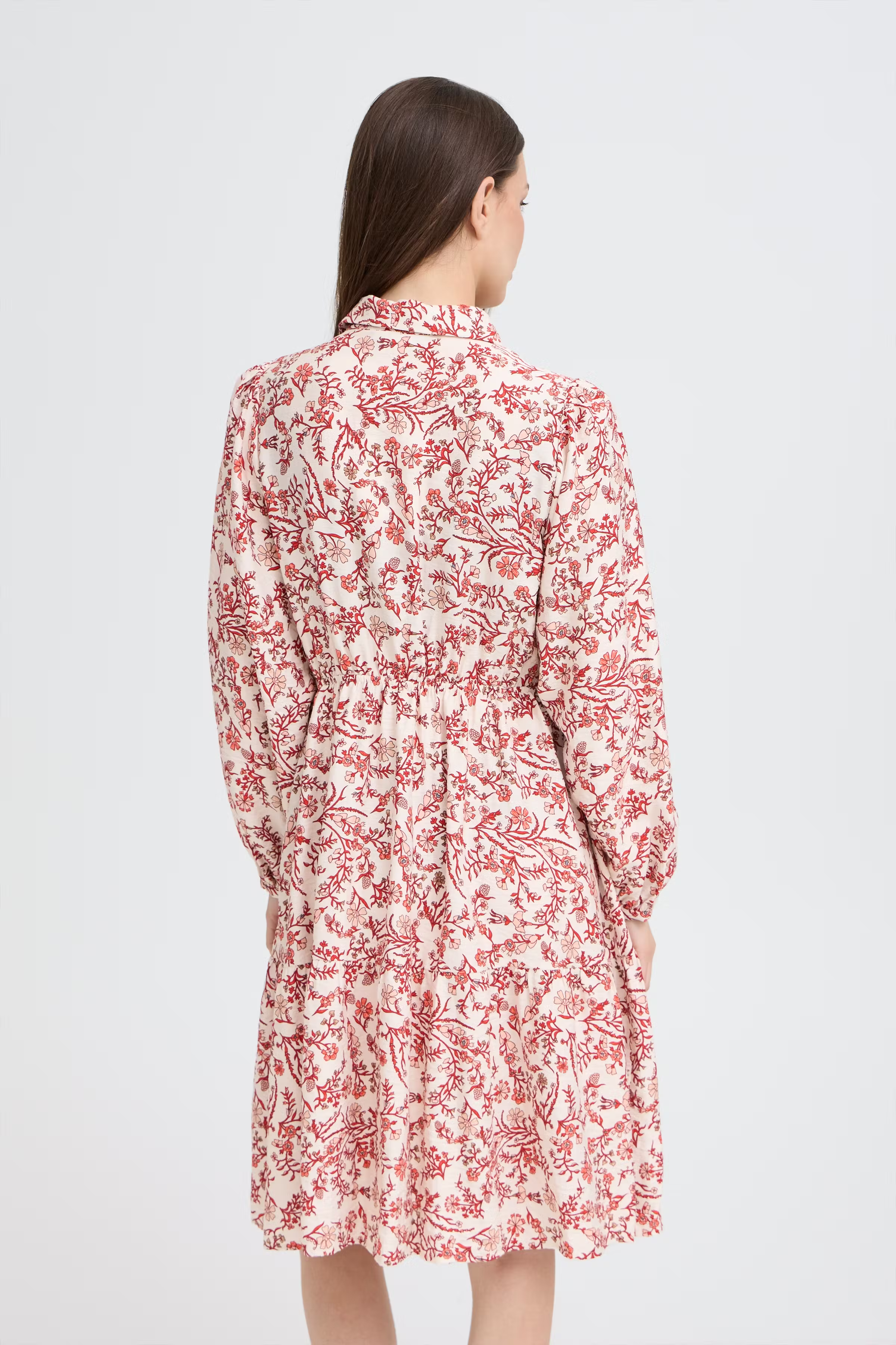 PZABRINA Kjole LOOKBOOK BACK 50210319-171664