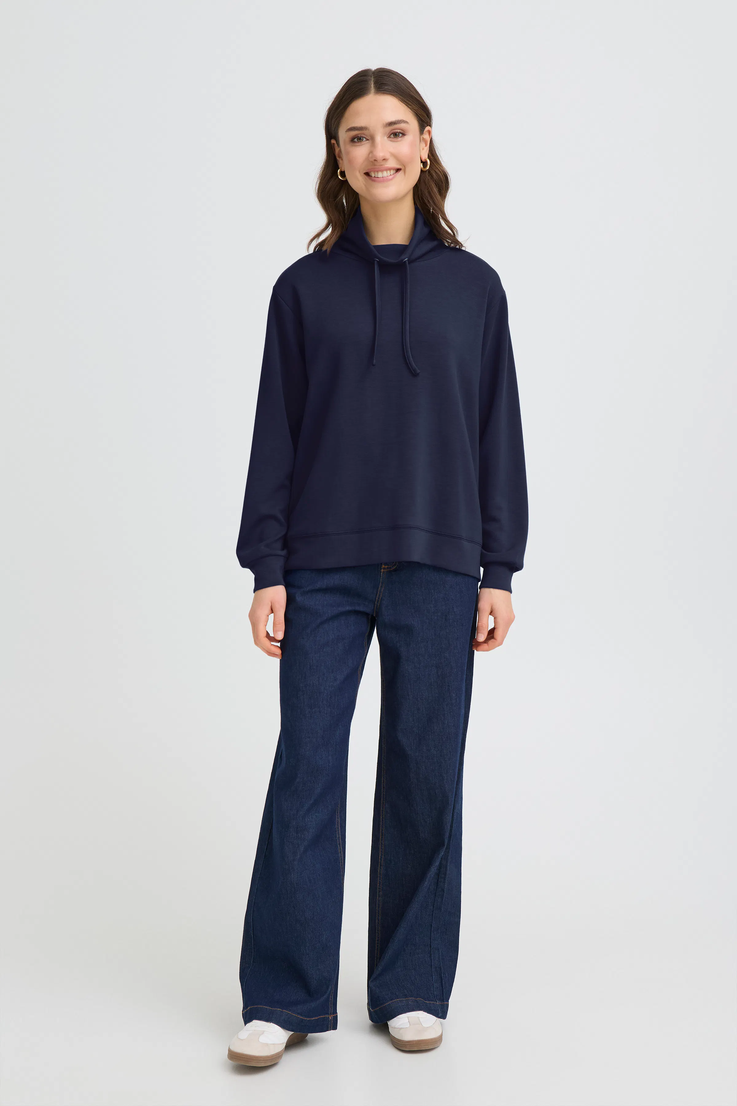 FRAURORA Sweatshirt LOOKBOOK FRONT 20615947-193923