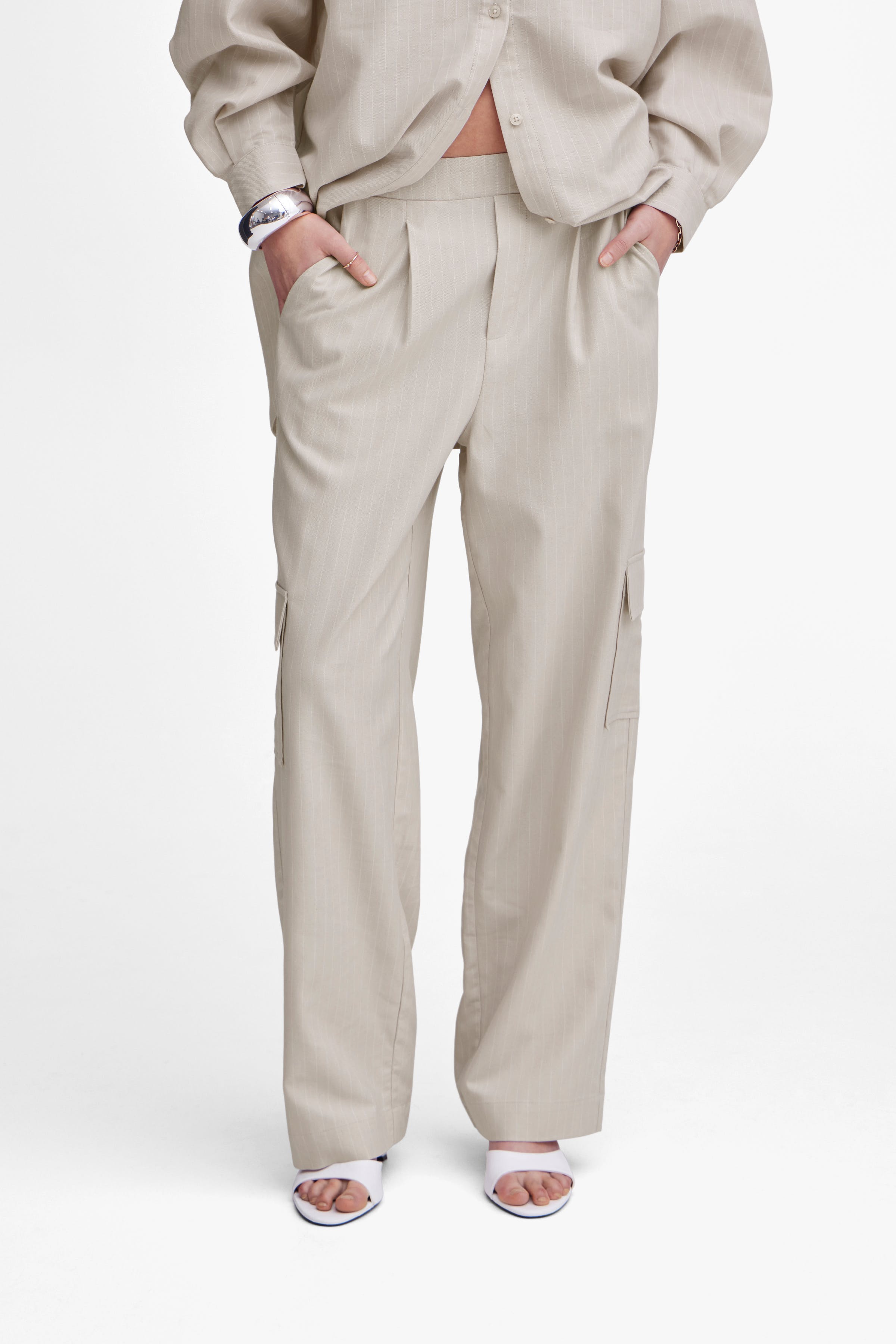 IHVALERIA Trousers LOOKBOOK FRONT 20120648-140000