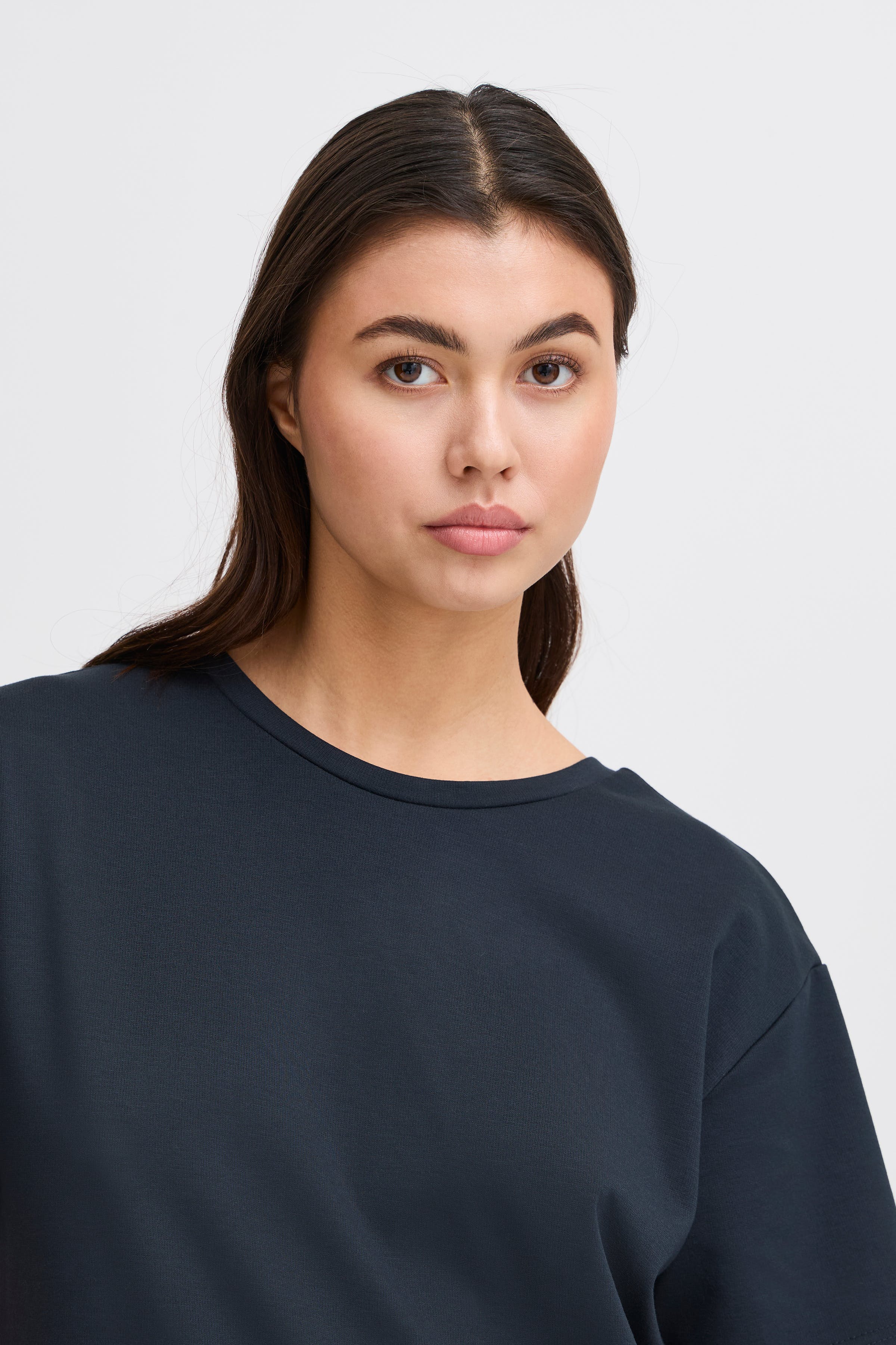 IHKALA Kleid LOOKBOOK DETAIL 20122812-194010