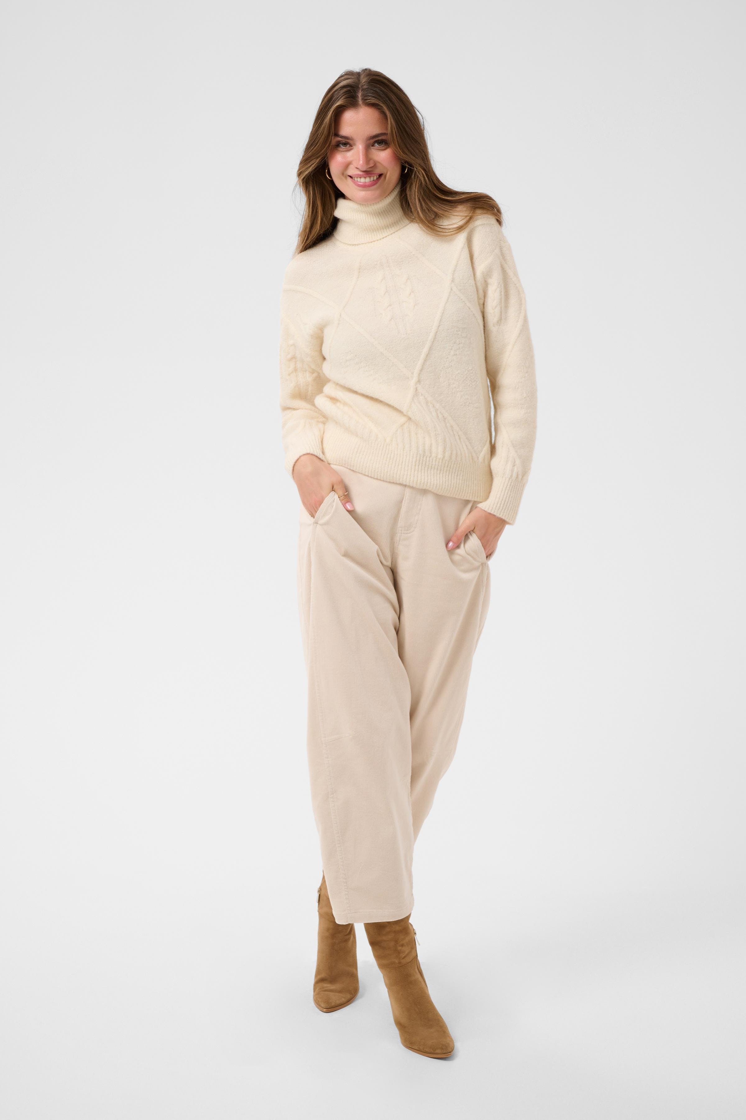 CRGloria Pullover LOOKBOOK FRONT 10615585-110701