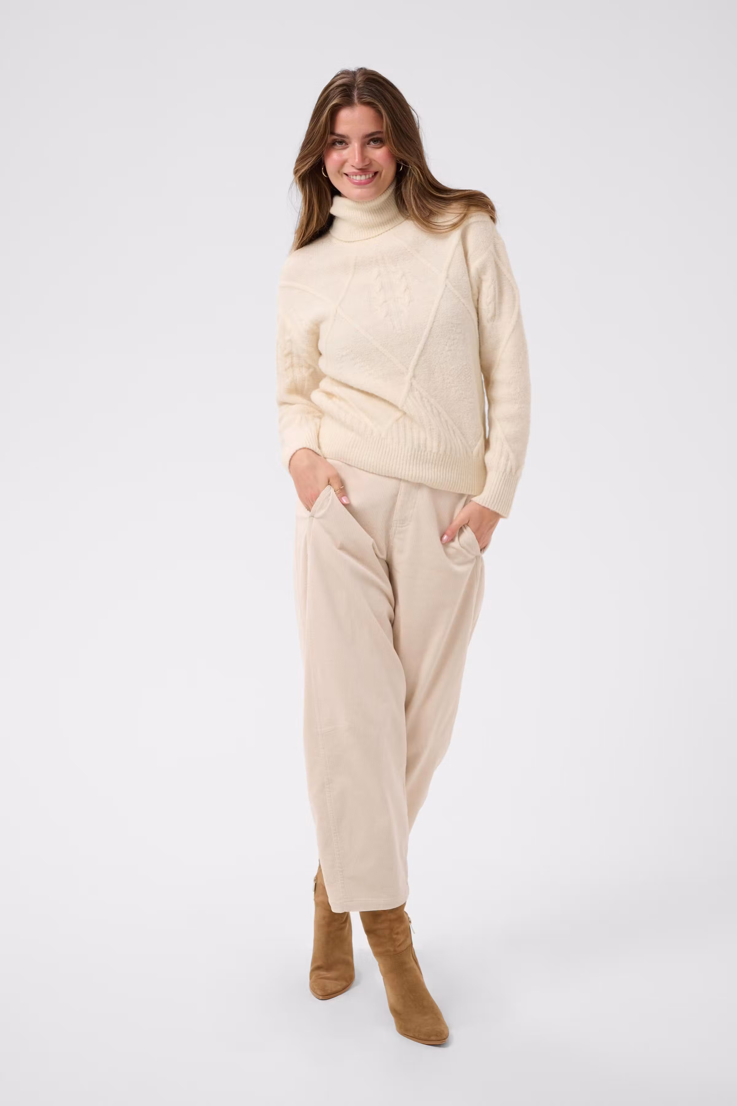 CRGloria Pullover LOOKBOOK FRONT 10615585-110701