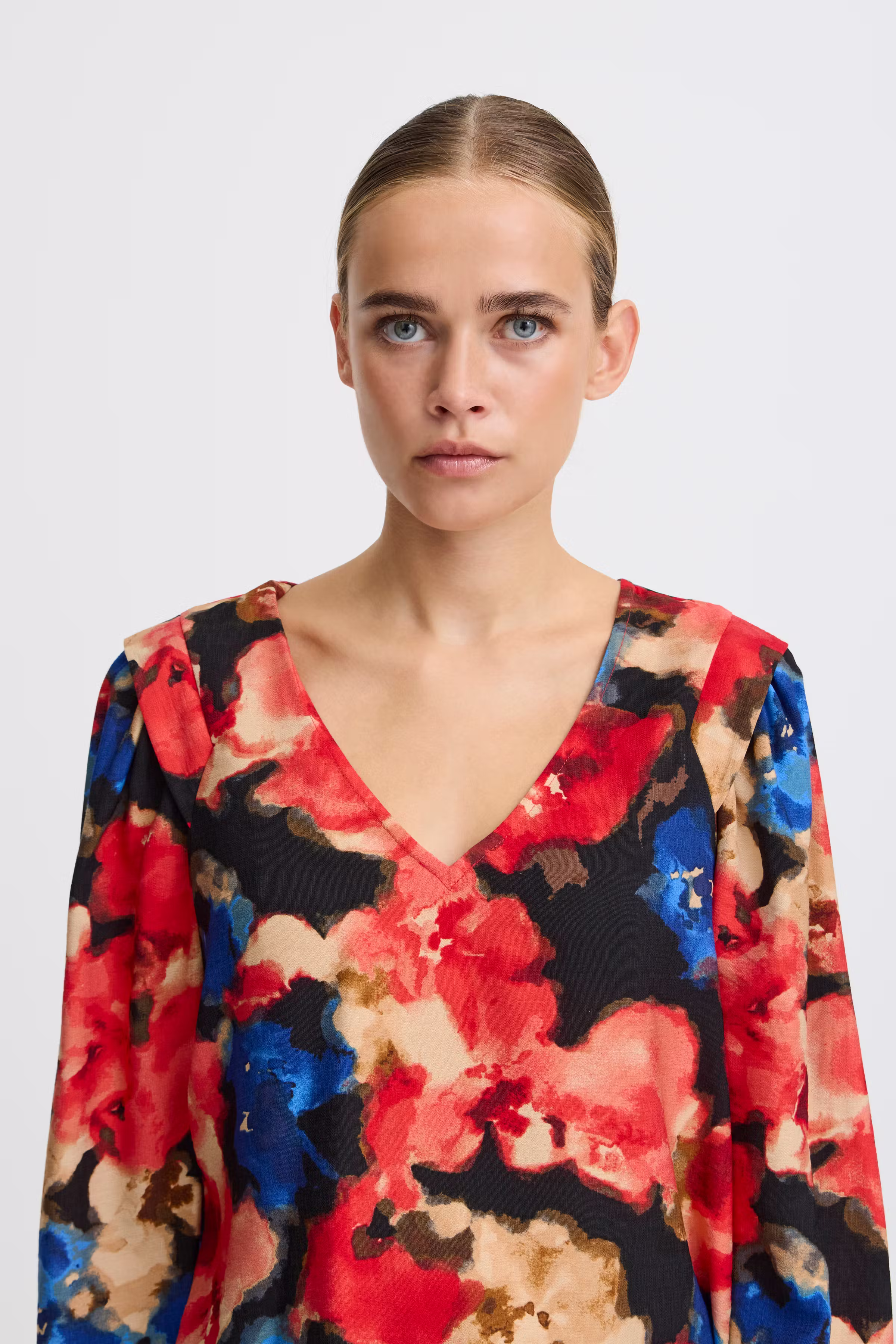 IHESTAVO Bluse LOOKBOOK DETAIL 20121826-203712