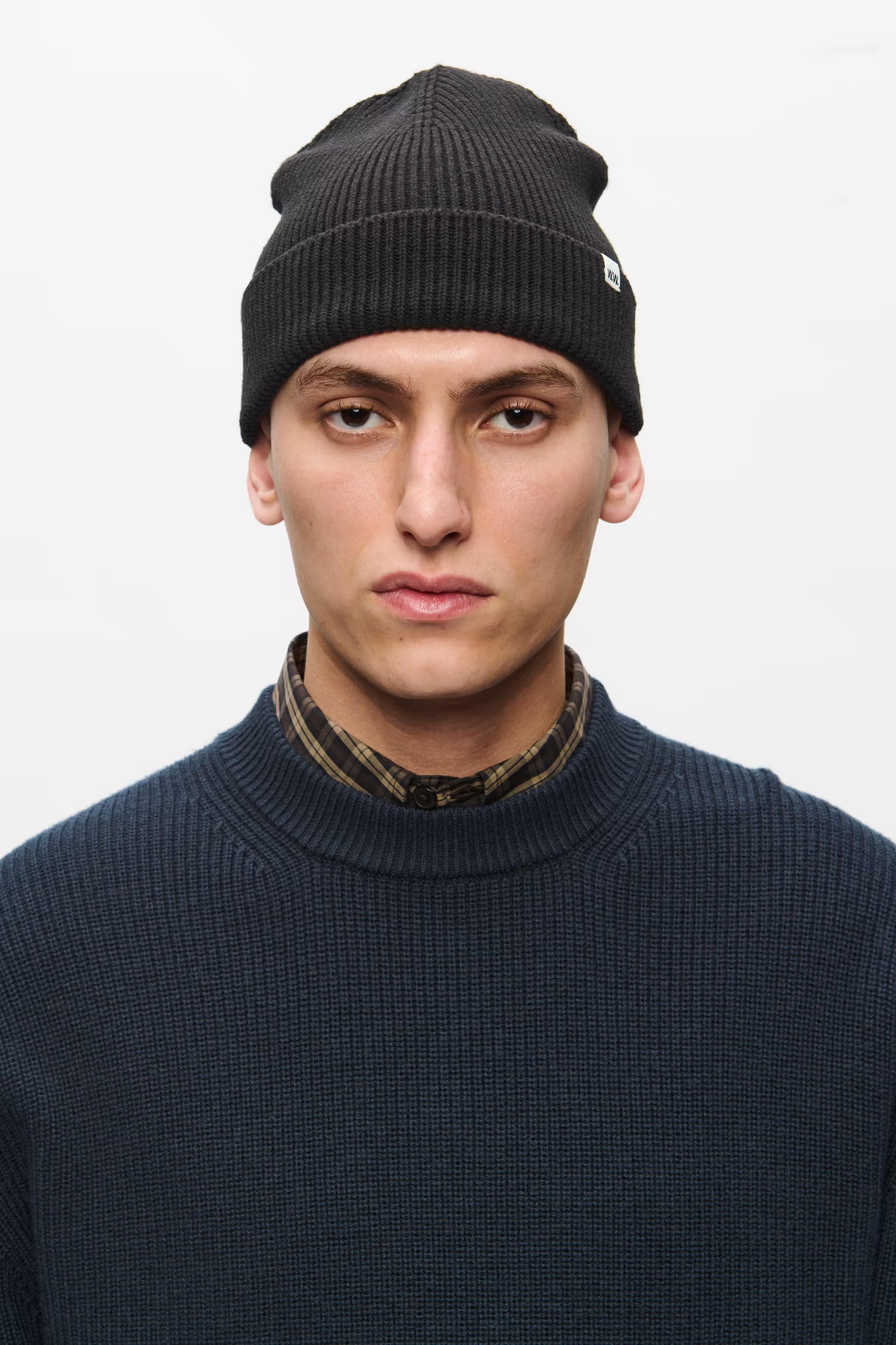 WWEddie beanie LOOKBOOK DETAIL 30251647-303700