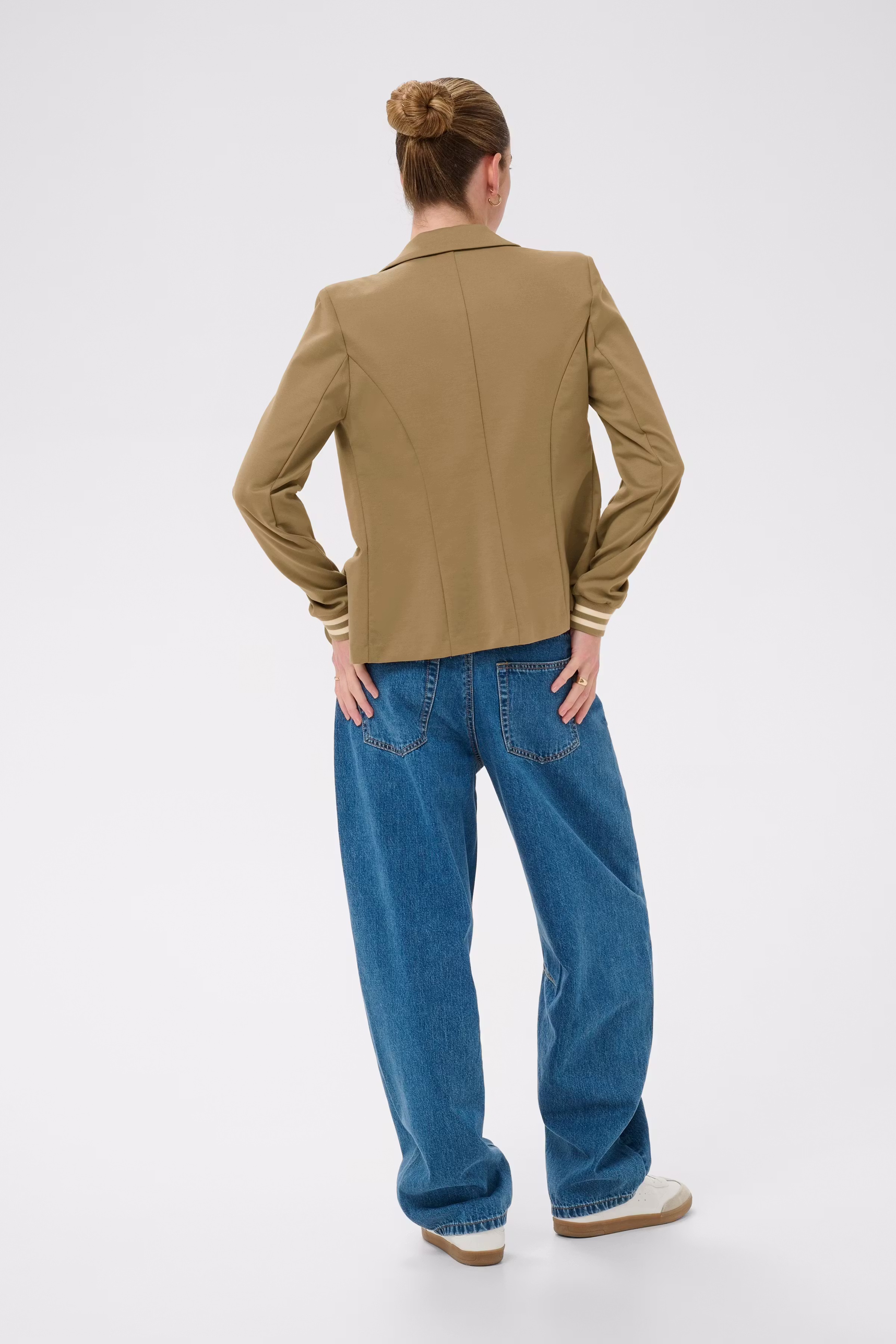 Kinnie Blazer LOOKBOOK BACK 10550800-109190