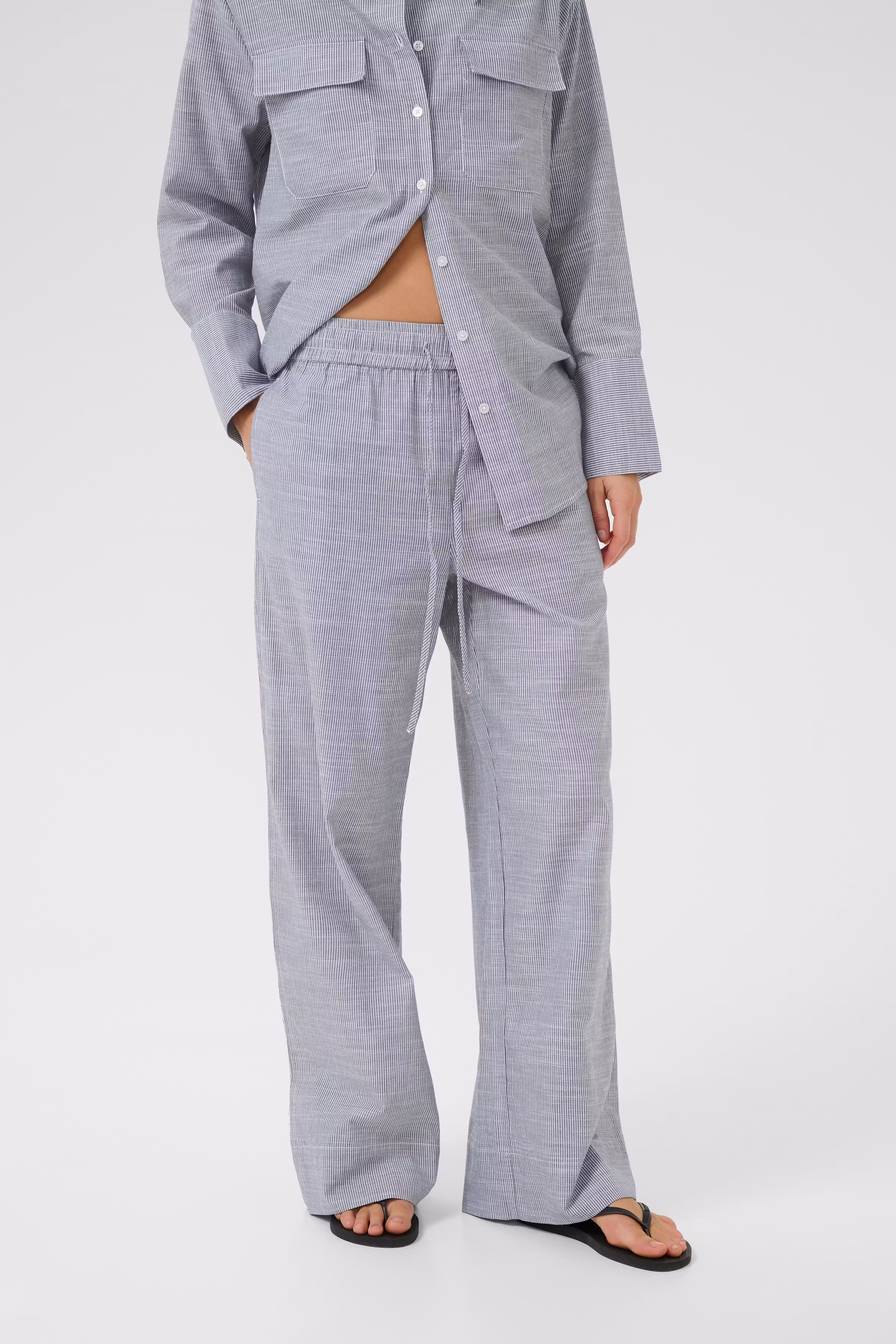 SkyeMW Trousers LOOKBOOK FRONT 10704723-107529